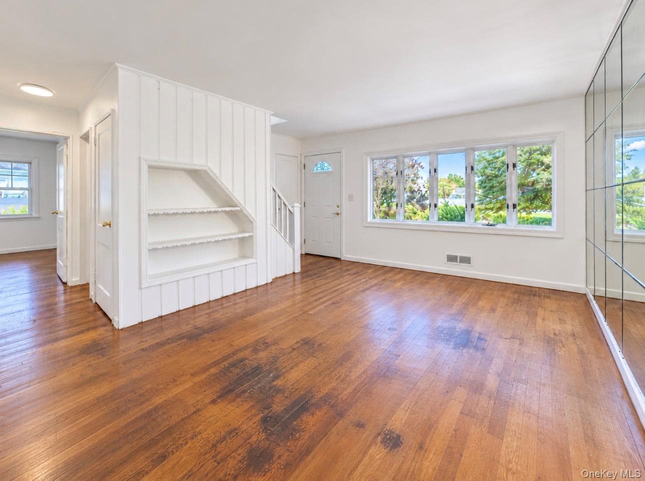 411 Howells Road thumbnail 7