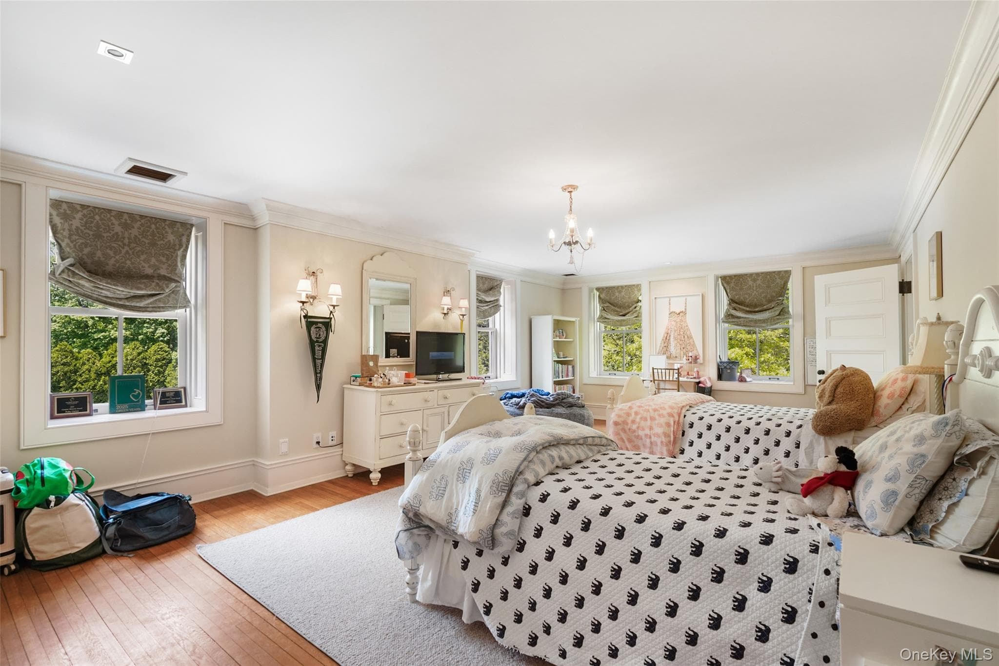 640 Grant Road thumbnail 23