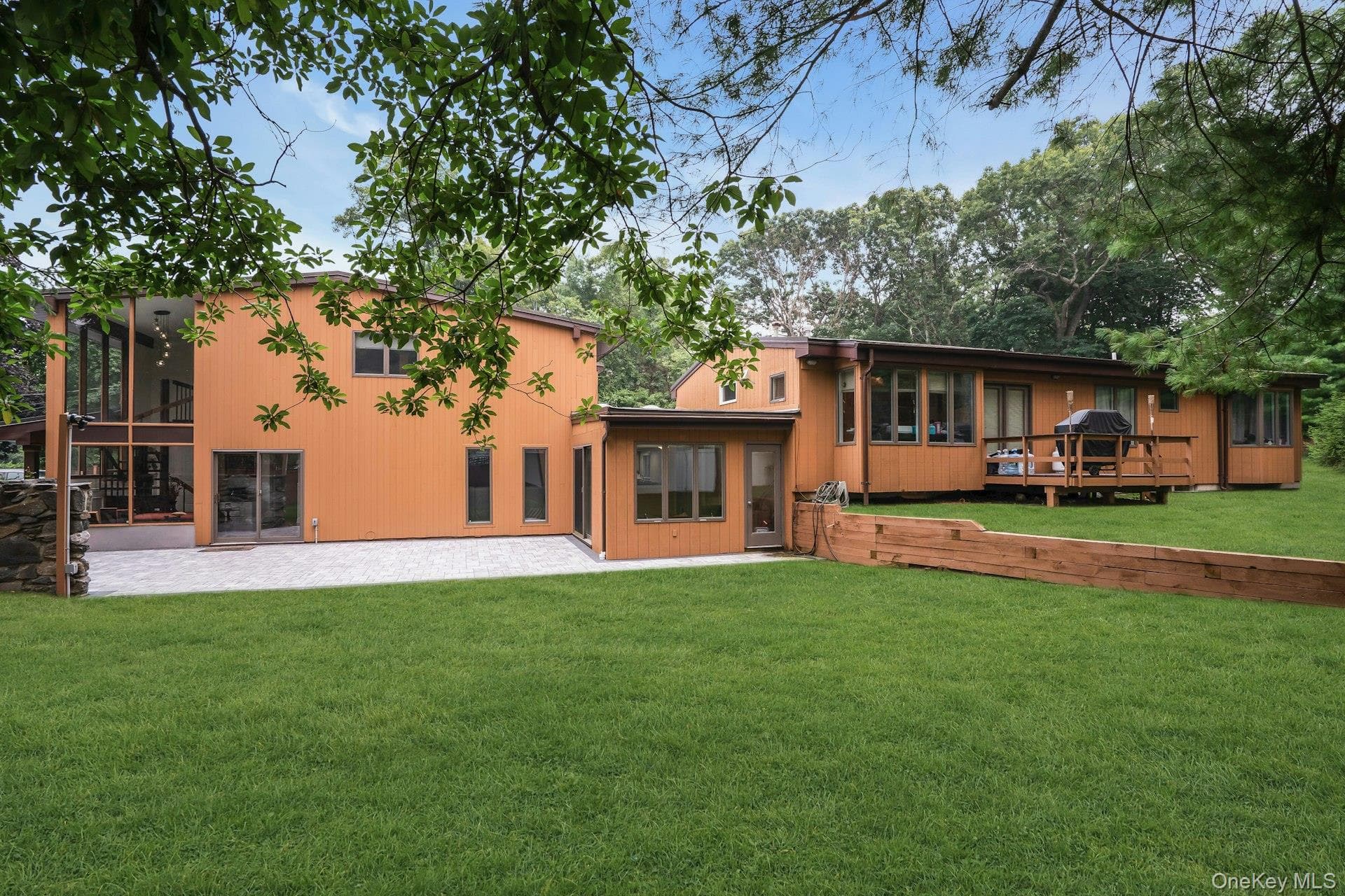 764 Vanderbilt Parkway thumbnail 26