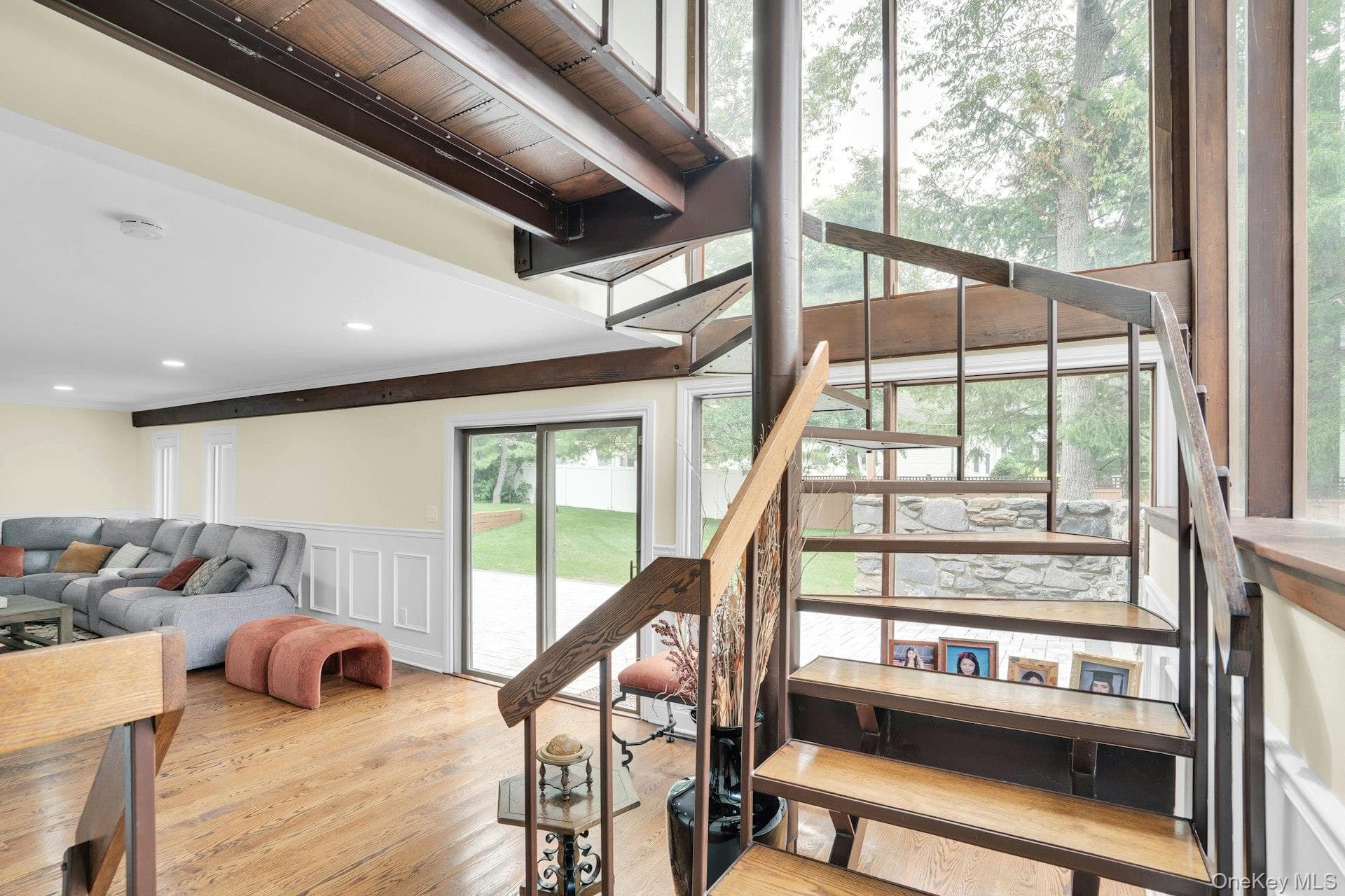 764 Vanderbilt Parkway thumbnail 10