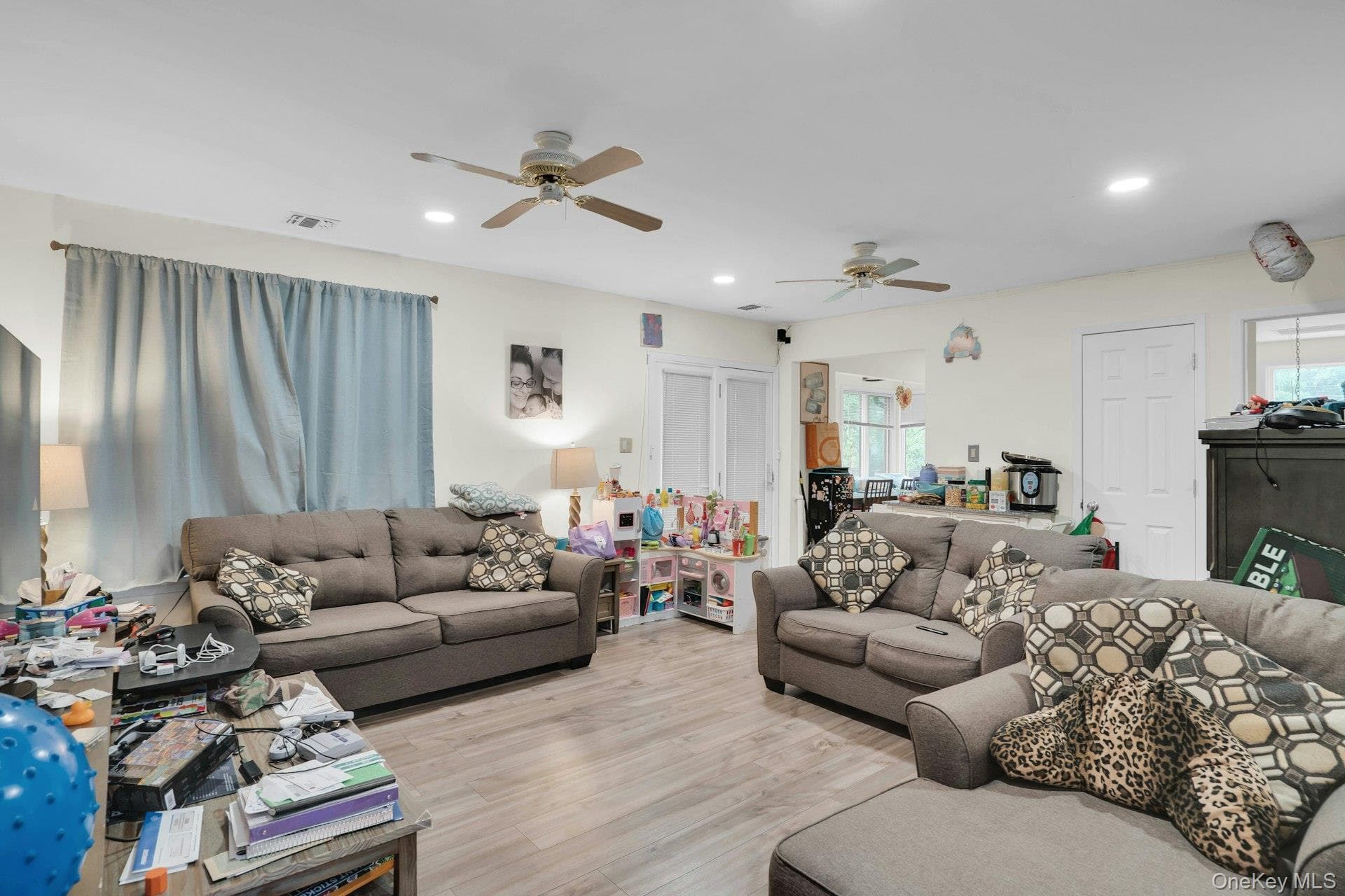 764 Vanderbilt Parkway thumbnail 39