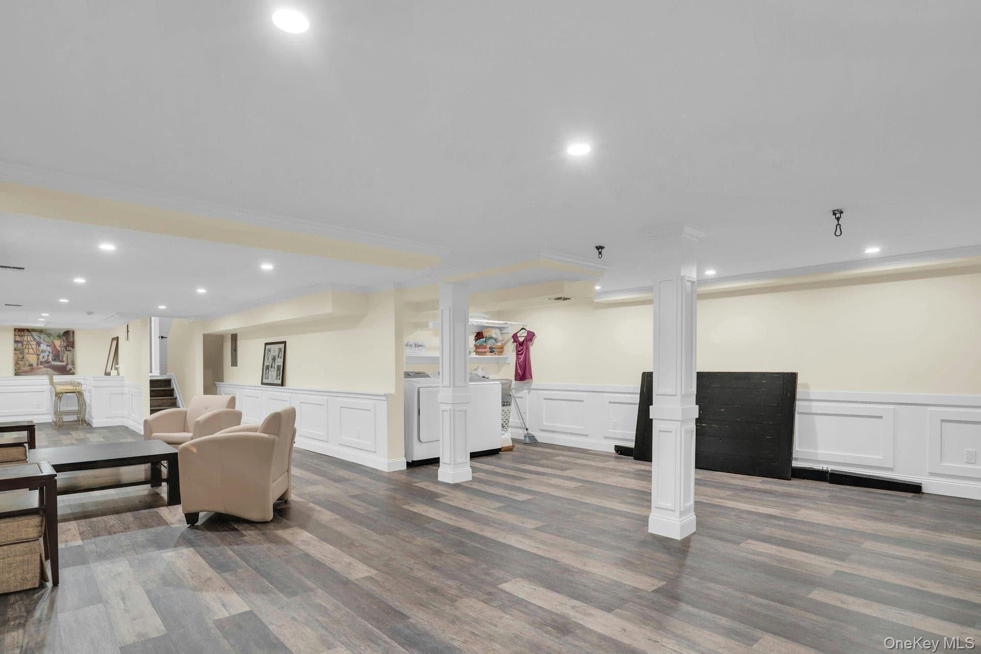764 Vanderbilt Parkway thumbnail 49