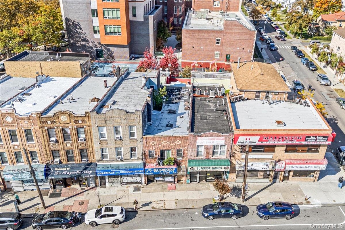 191-13 Jamaica Avenue thumbnail 4