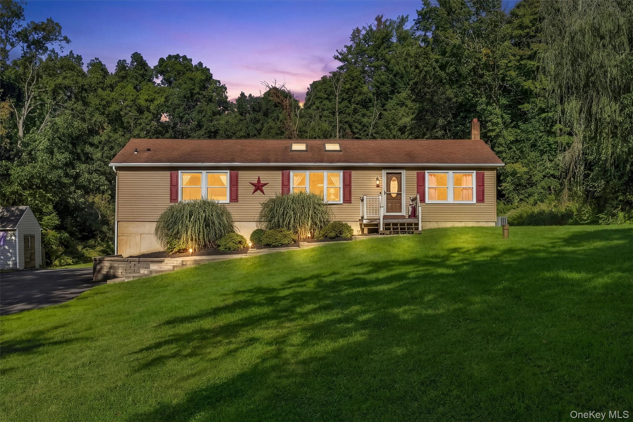 97 Heselton Drive thumbnail 2