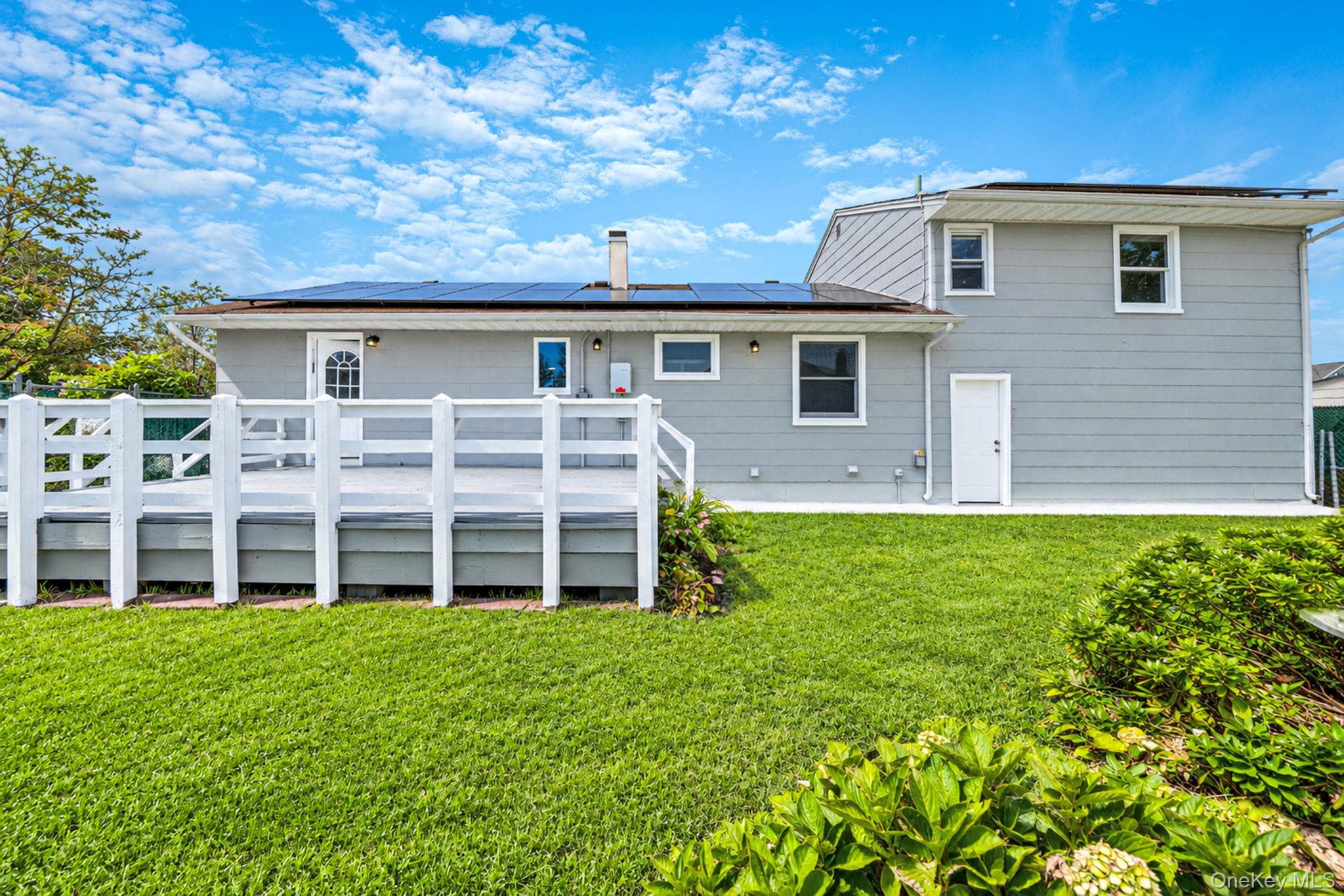 745 Anderson Avenue thumbnail 41