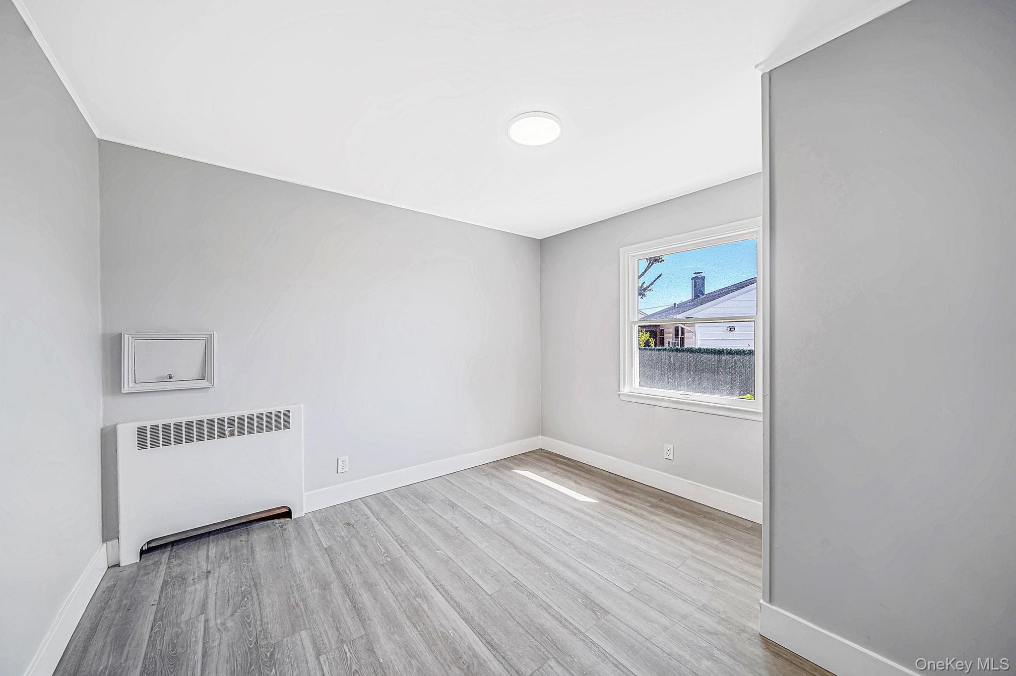 745 Anderson Avenue thumbnail 23