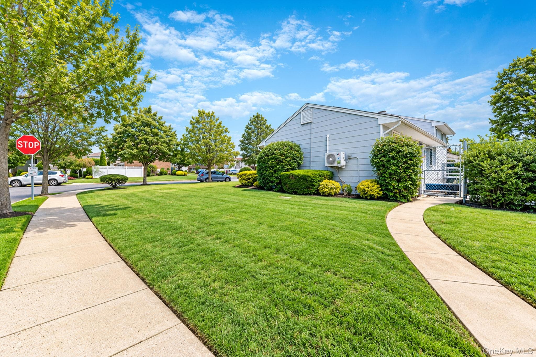 745 Anderson Avenue thumbnail 37