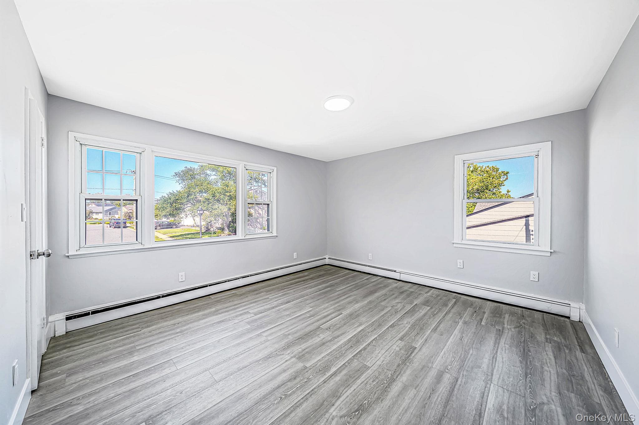 745 Anderson Avenue thumbnail 14