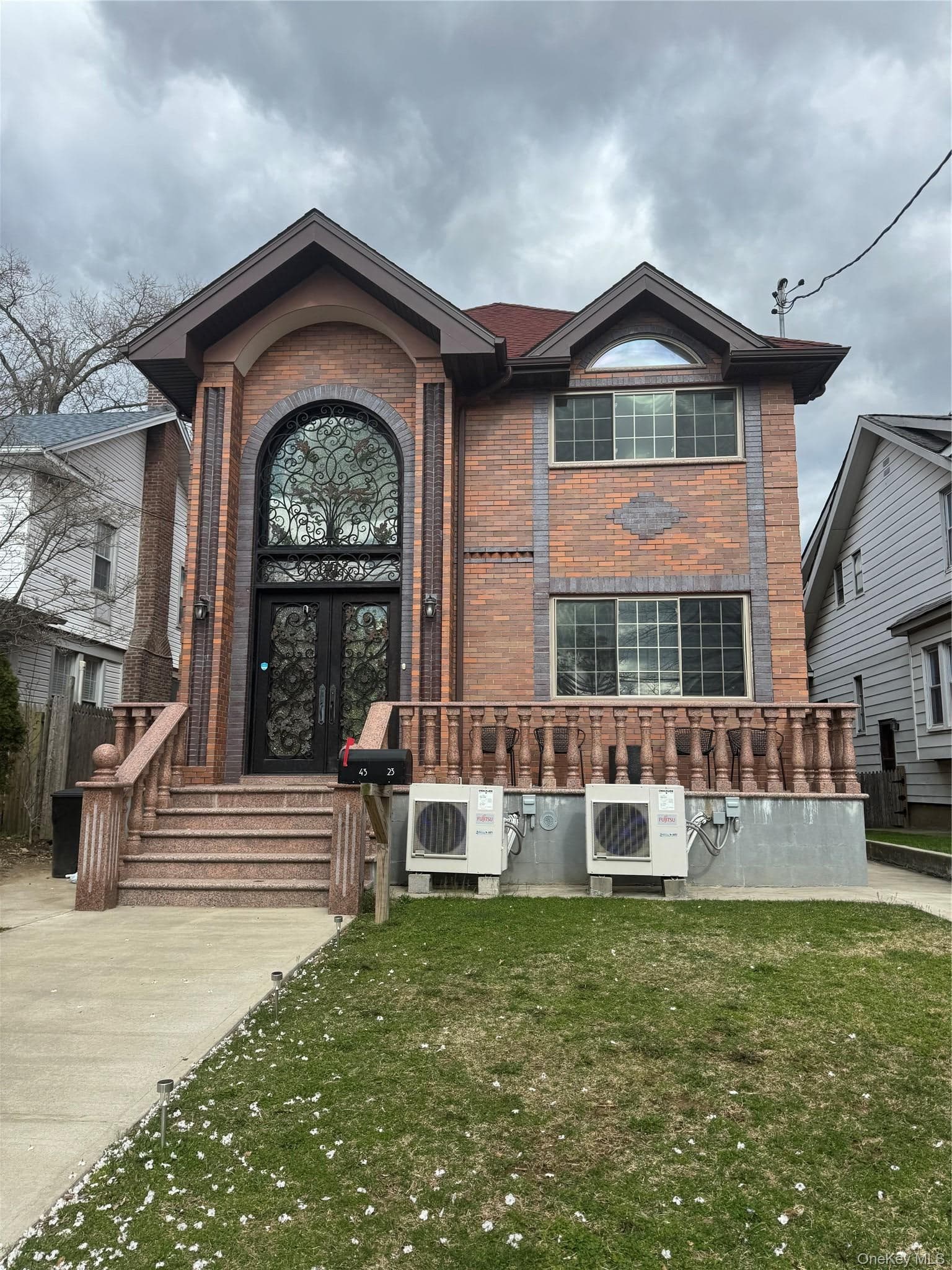4323 220th Place, Bayside