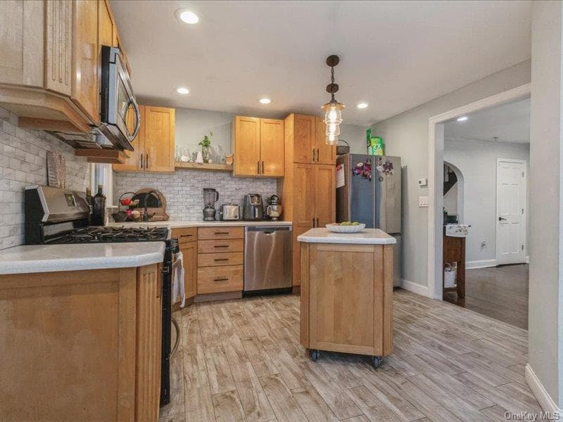 167 Lakeview Avenue thumbnail 10