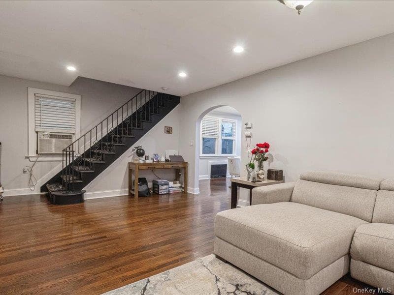 167 Lakeview Avenue thumbnail 4
