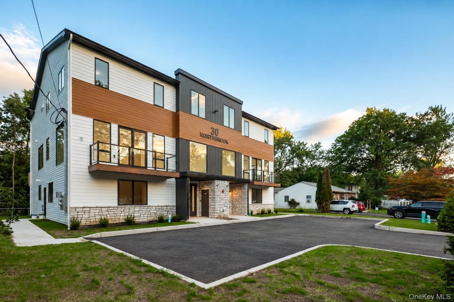 30 Northbrook Road Unit: 201 thumbnail 2