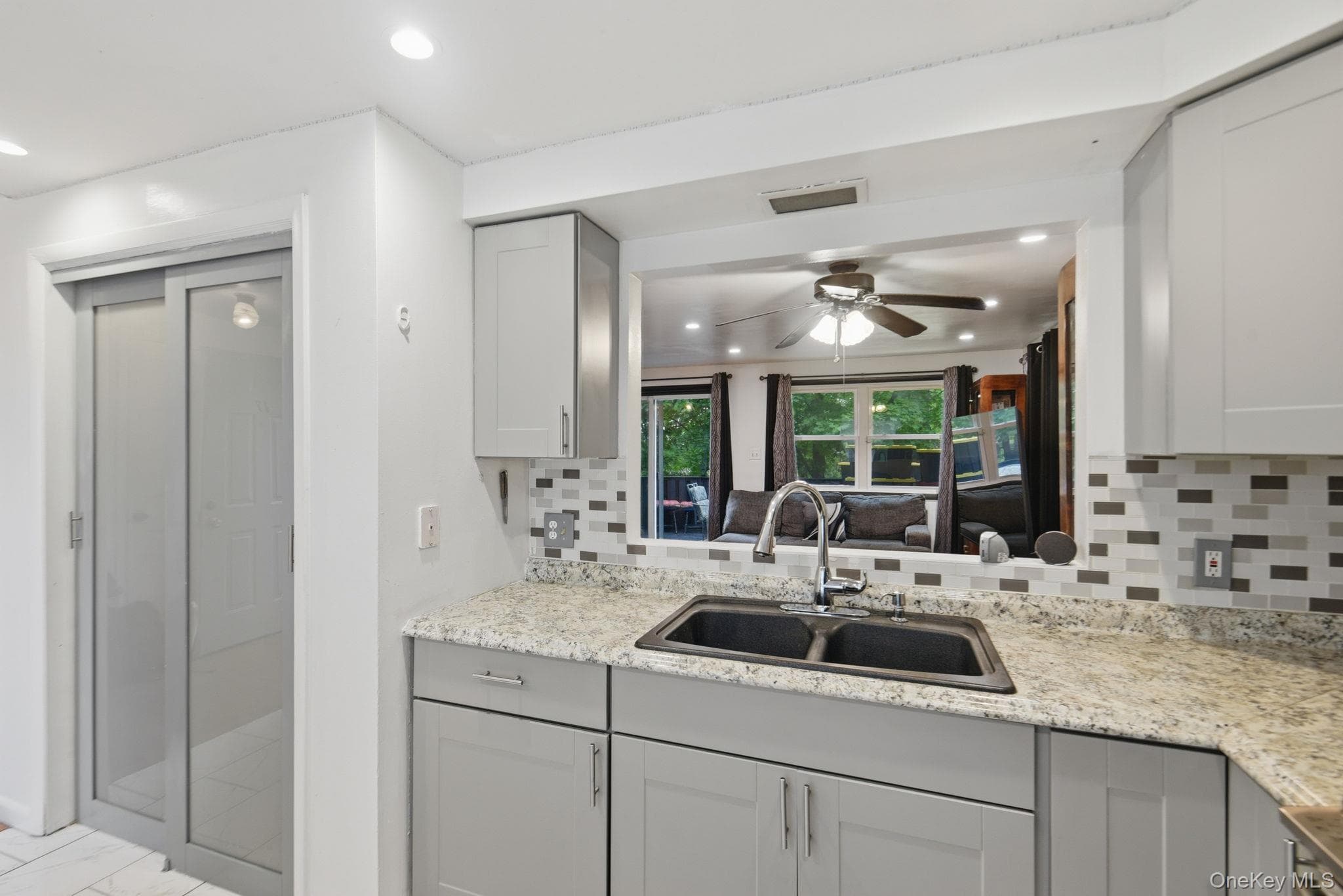 17 Harbor Hill Court thumbnail 11