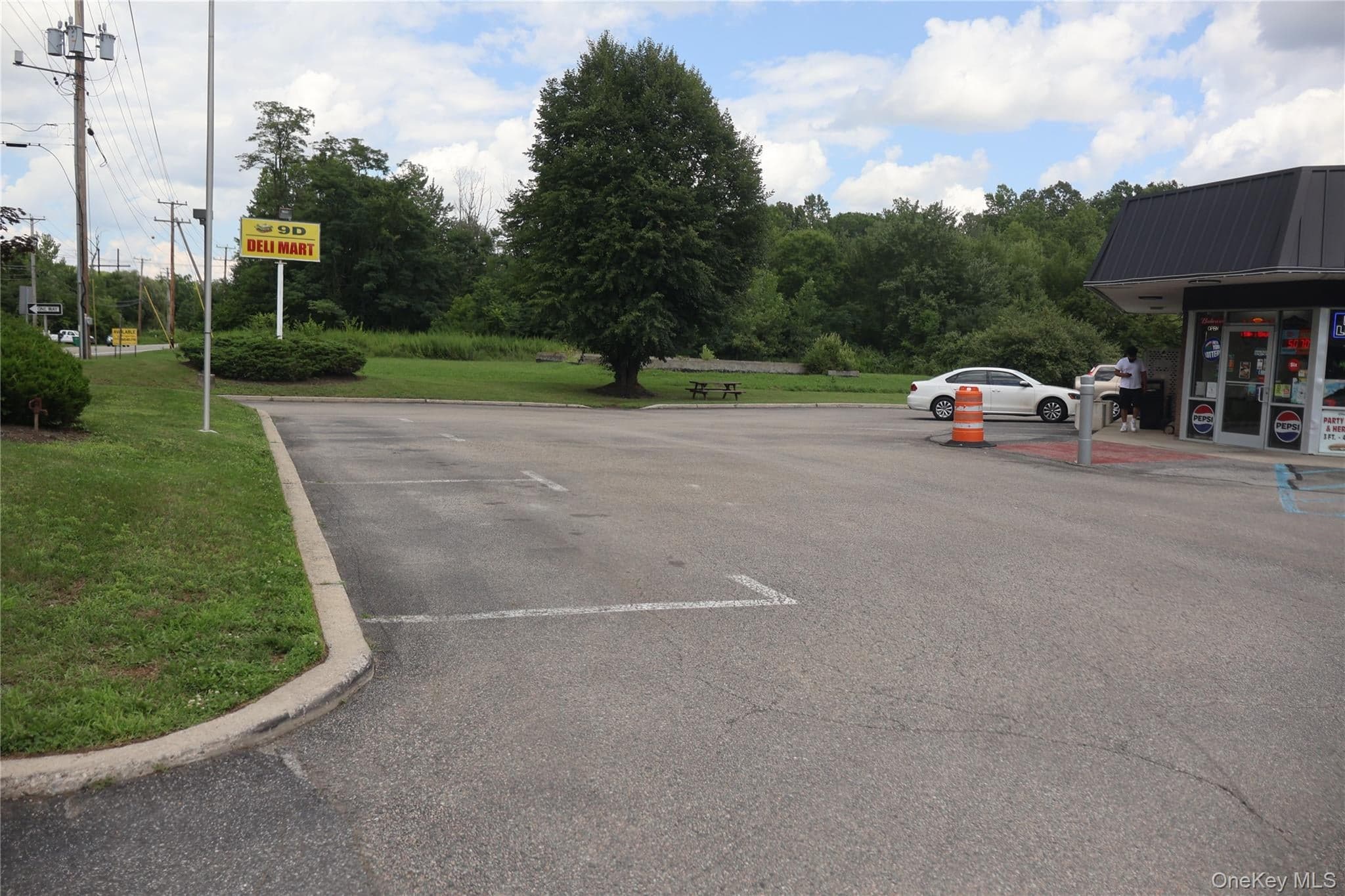 2048 Route 9d thumbnail 4
