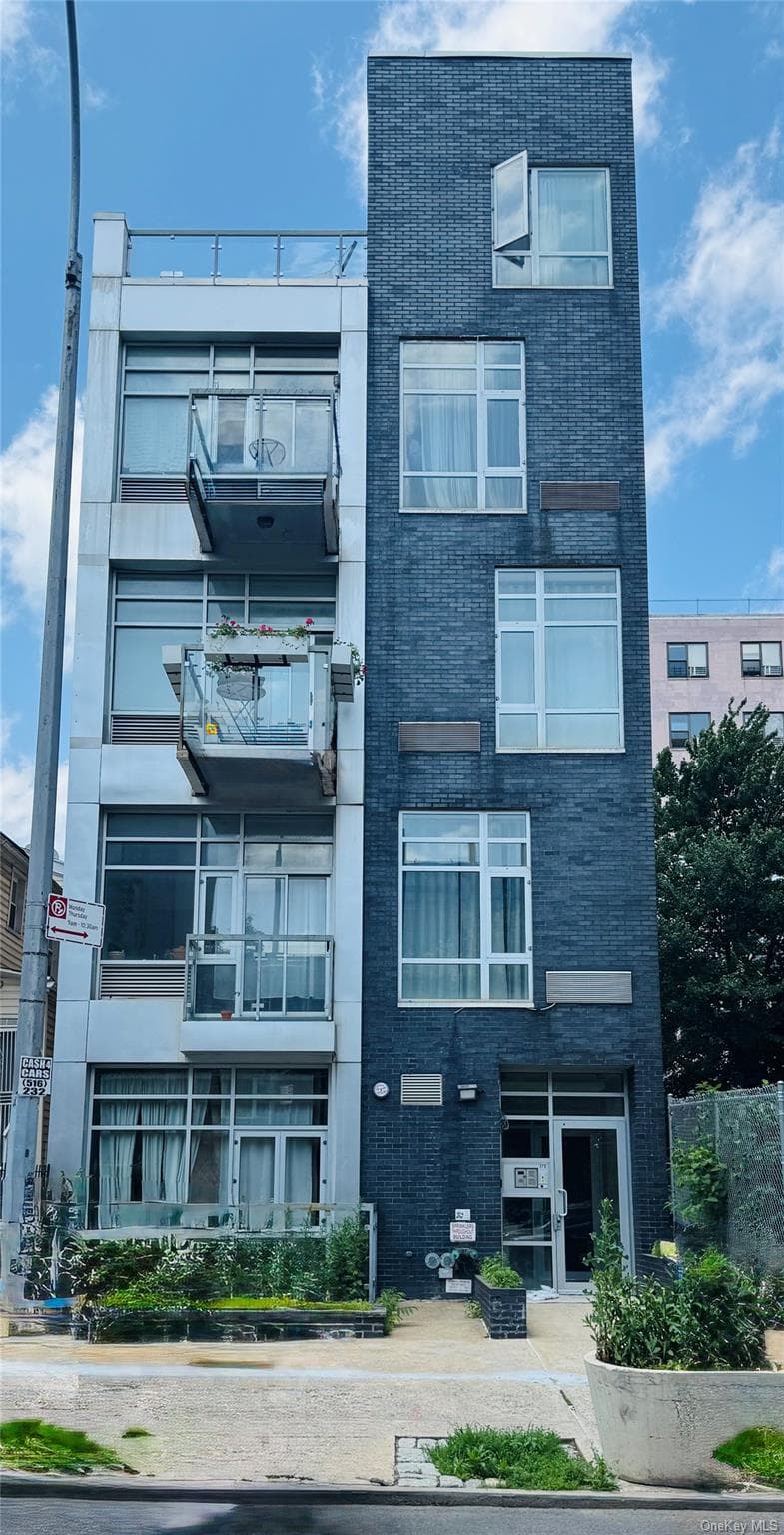179 Monroe Street Unit: 1A, Brooklyn