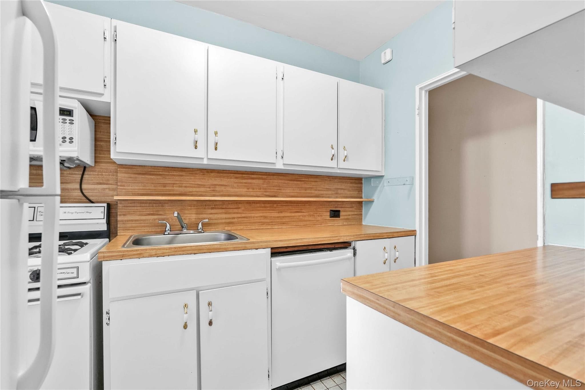 67-38 108th Street Unit: B52 thumbnail 13