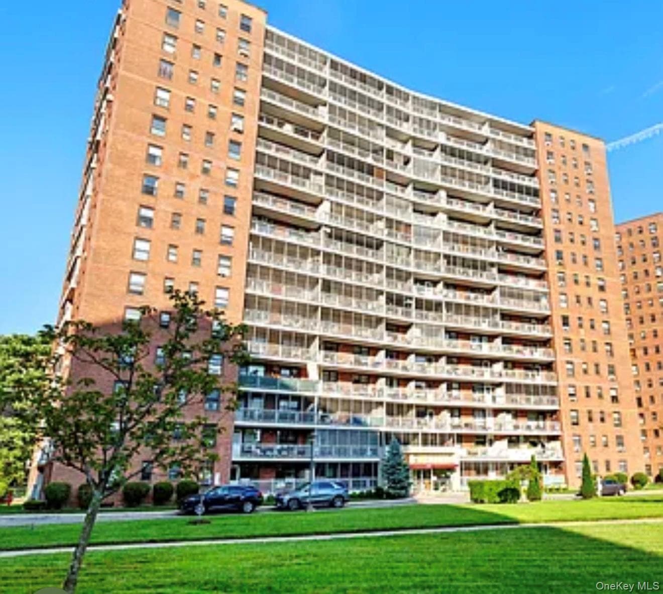 61-35 98th St St Unit: 10D, Rego Park