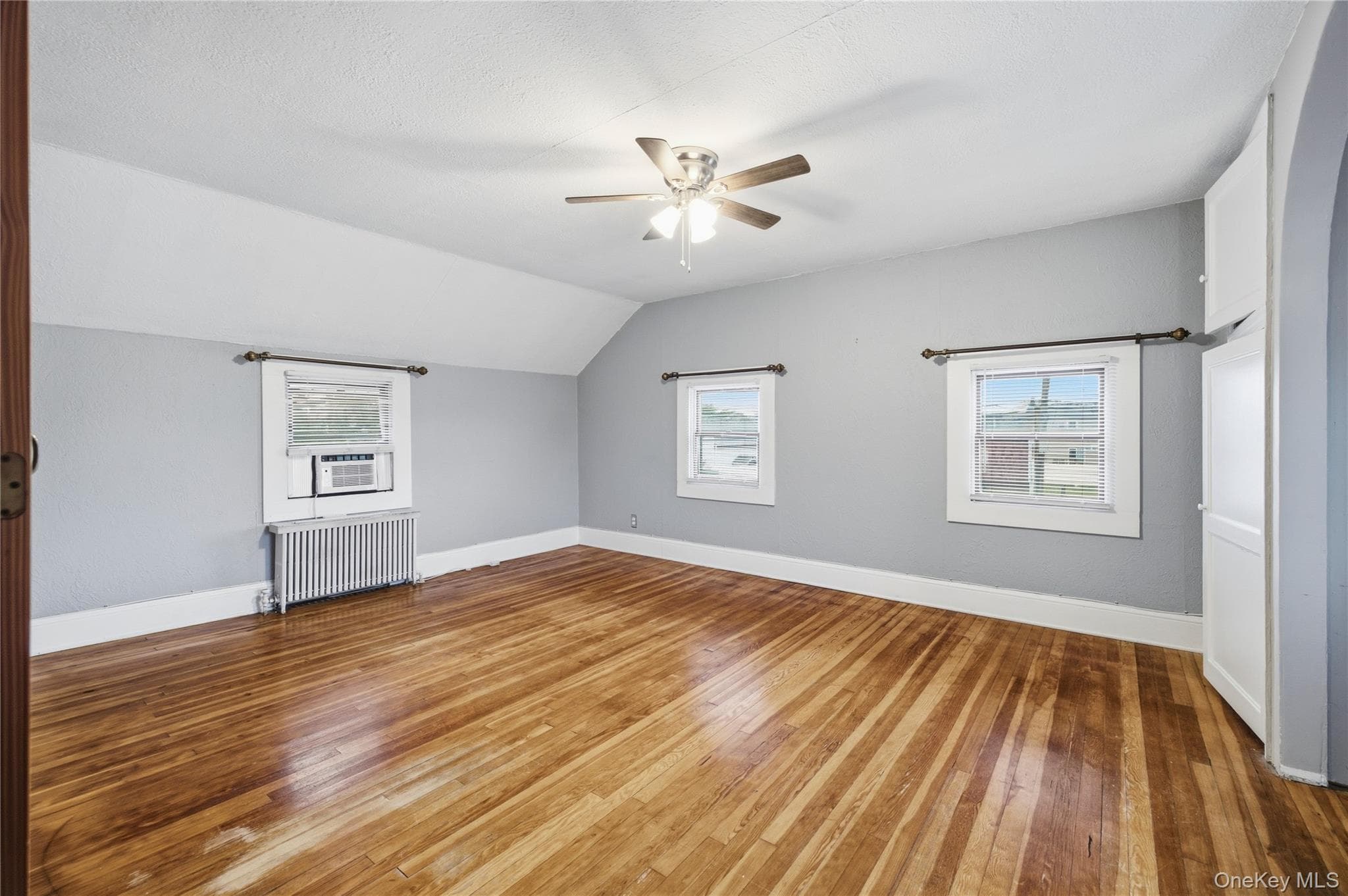 619 S 6th Street thumbnail 16
