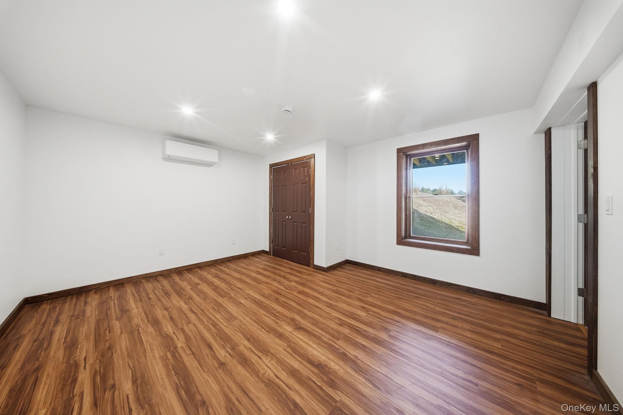 58 Deer Meadow Road thumbnail 20
