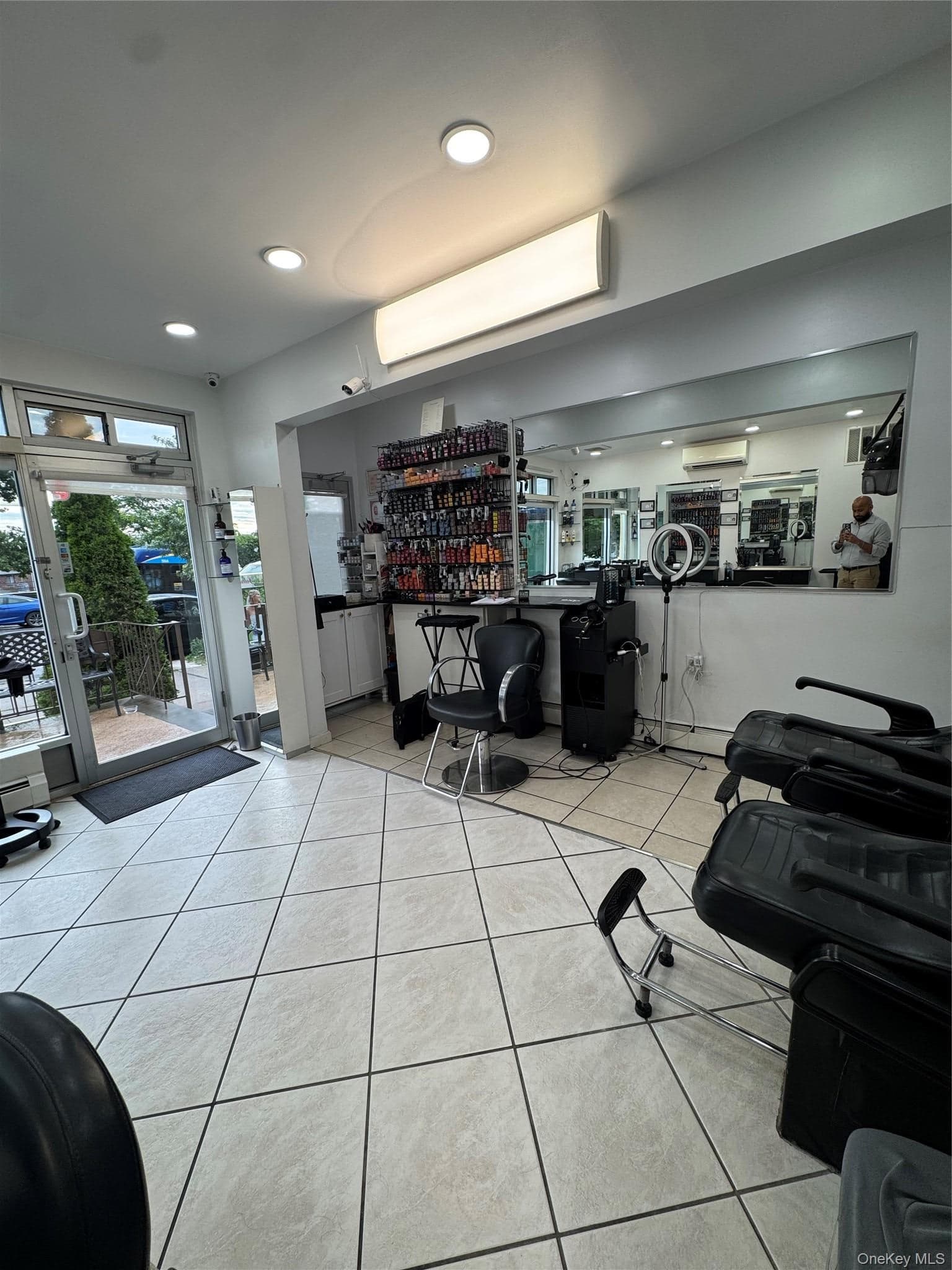 84-26 Grand Ave Ave Unit: 1 thumbnail 5