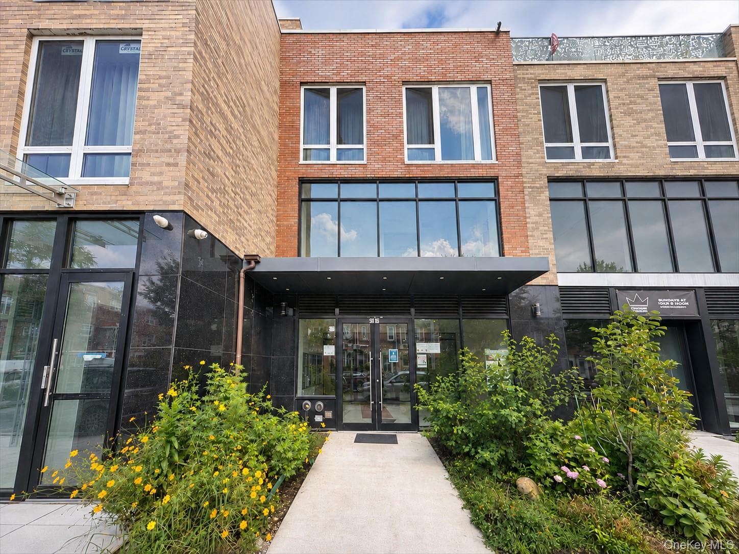 5602 31st Avenue Unit: 2A, Woodside