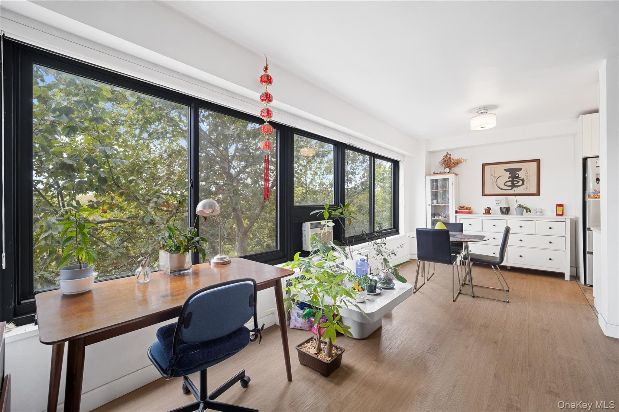 33-64 21st Street Unit: 6C thumbnail 3