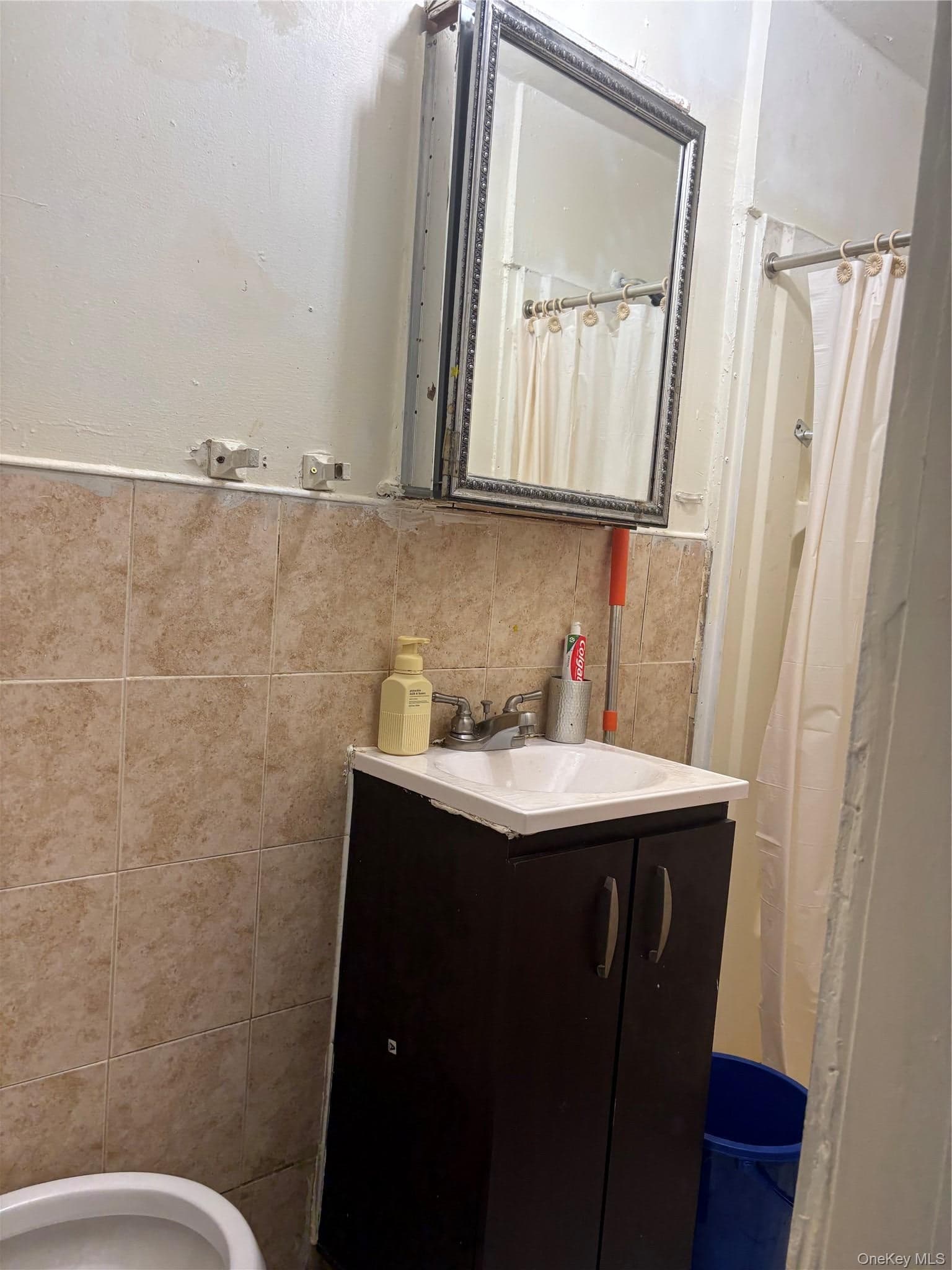 95 Wilson Avenue thumbnail 4