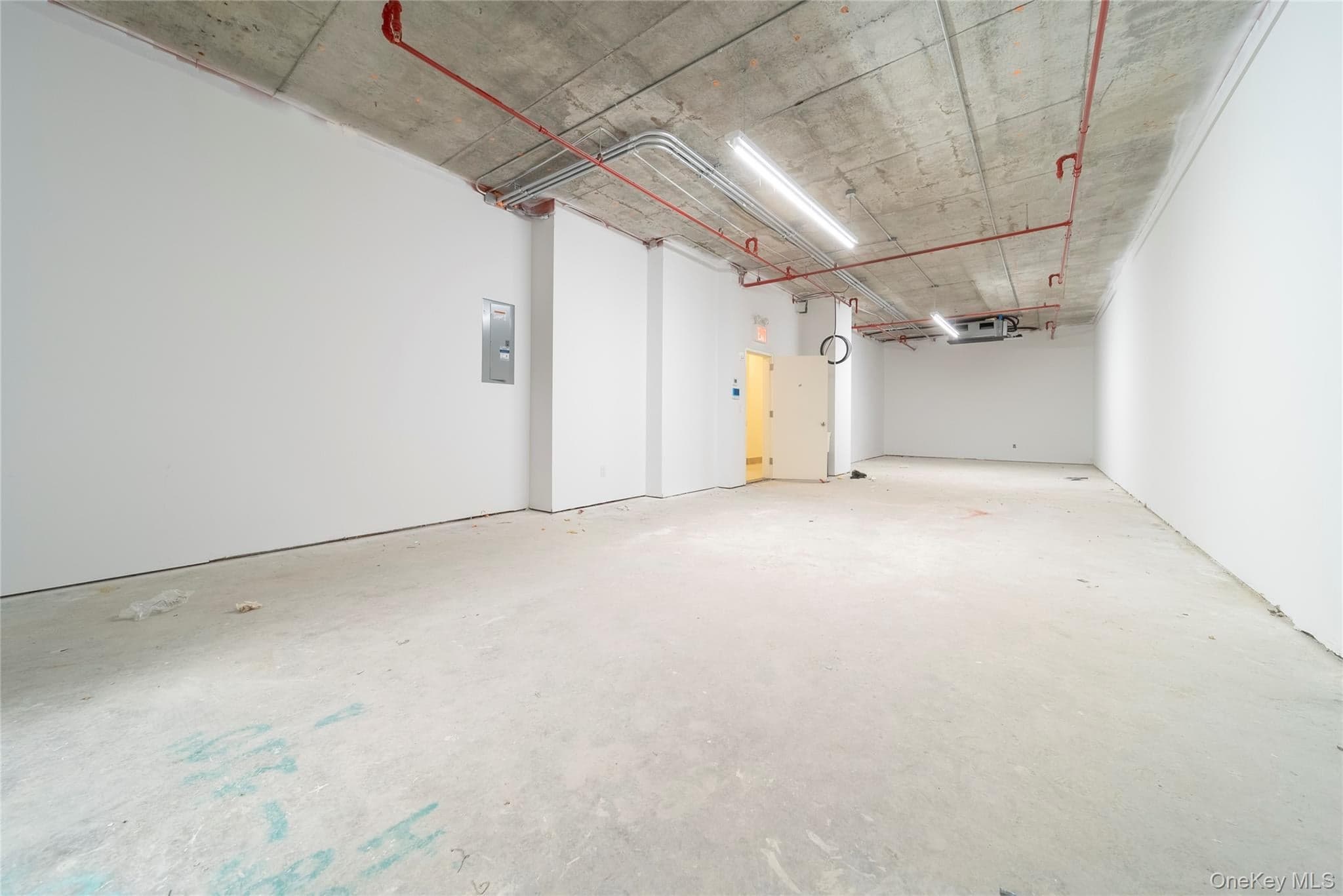 124-28 Queens Boulevard Unit: 3D thumbnail 3