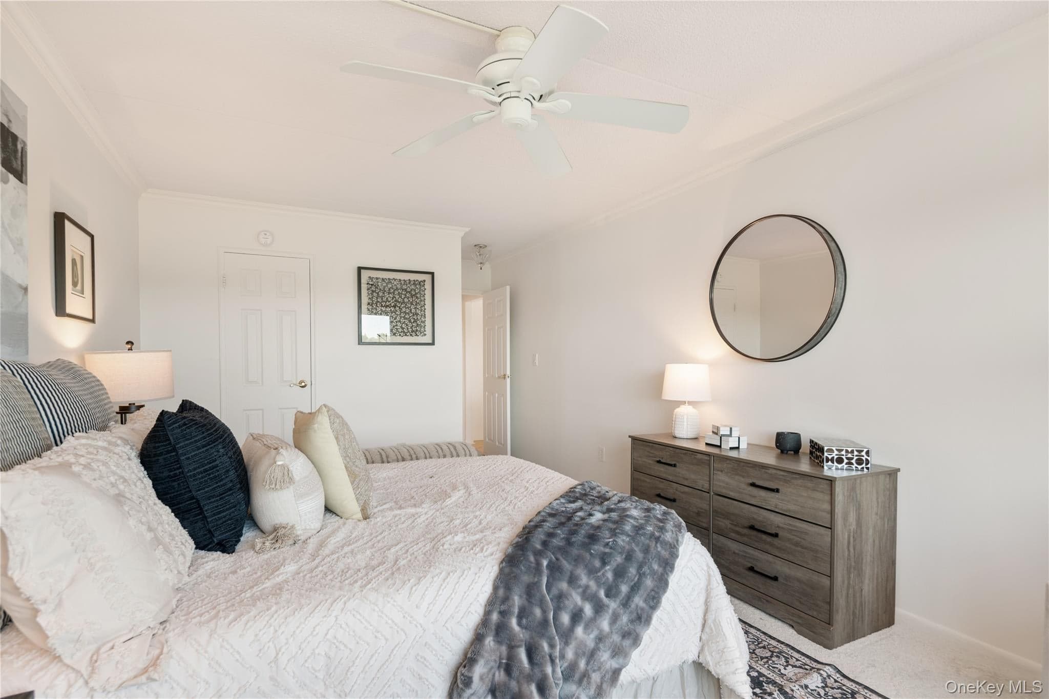500 High Point Drive Unit: 707 thumbnail 26