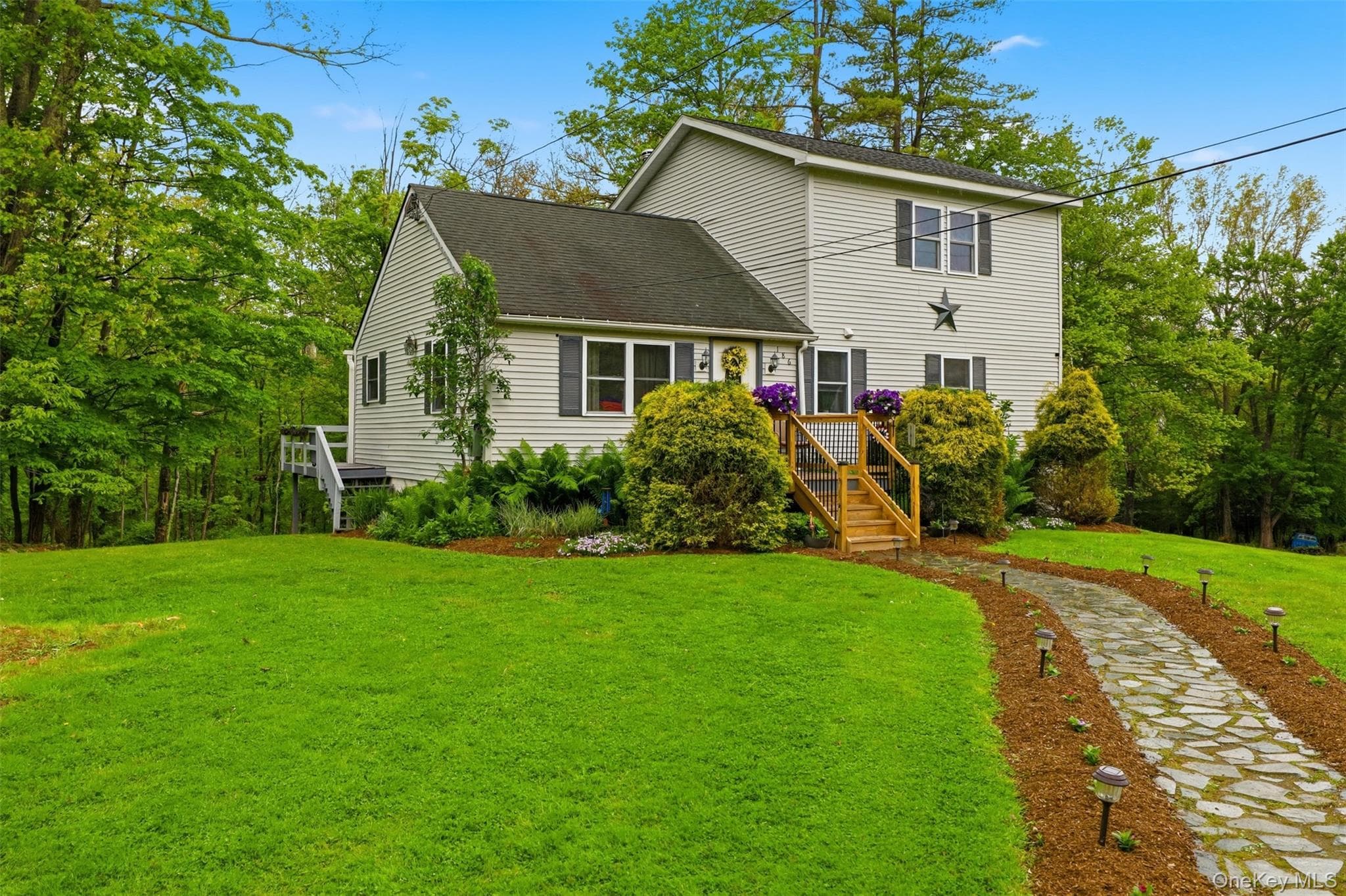 186 Cedar Hill Road thumbnail 3