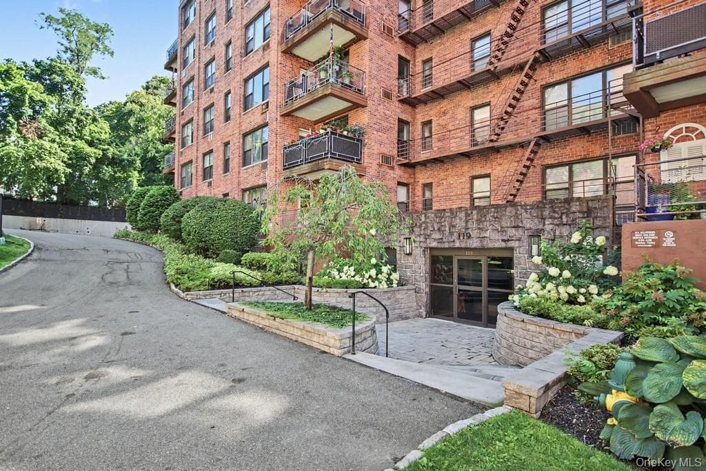 119 S Highland Avenue Unit: 5E, Ossining