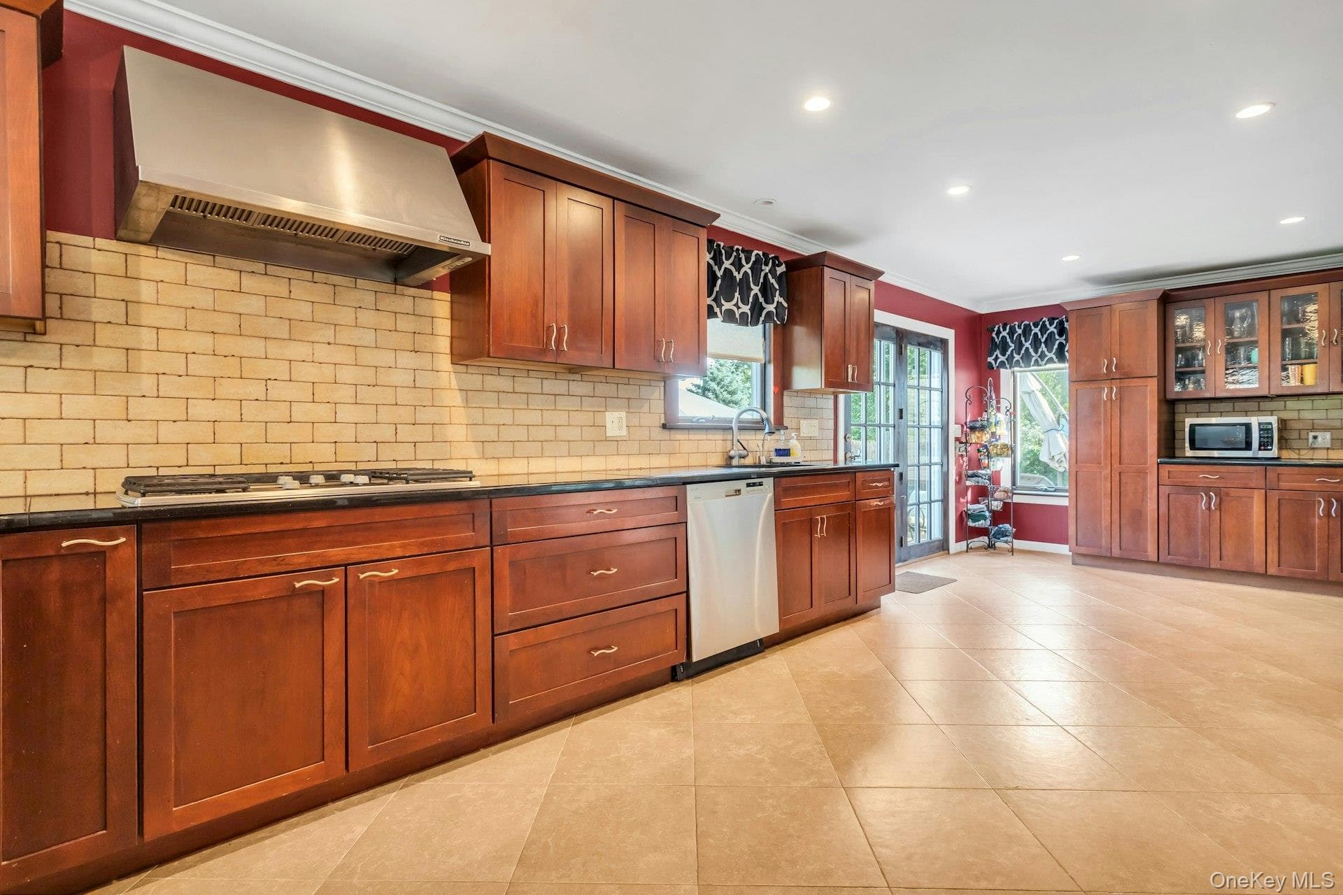 22 Bryce Avenue thumbnail 15