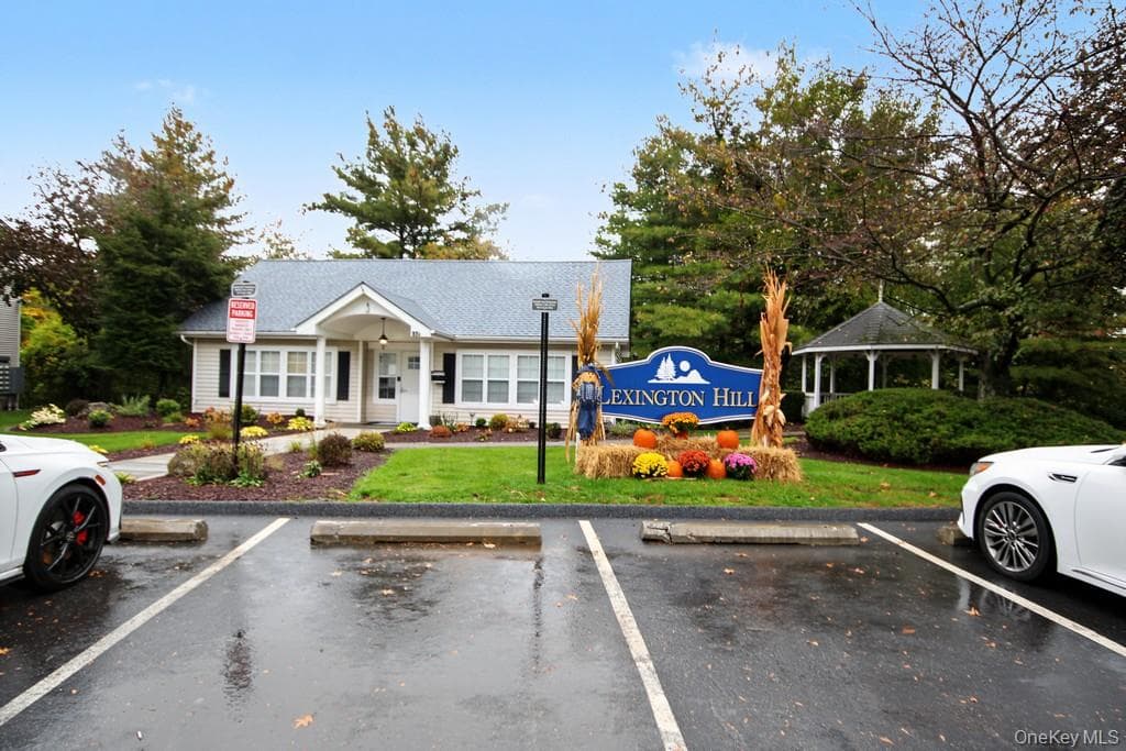 22 Lexington Hill Unit: 3 thumbnail 26