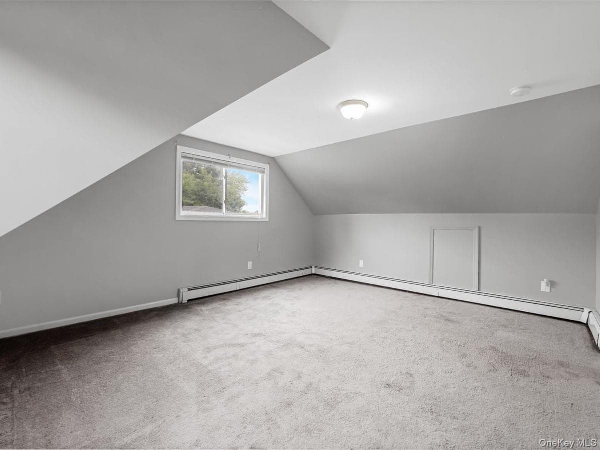 112 Rosemont Avenue thumbnail 13