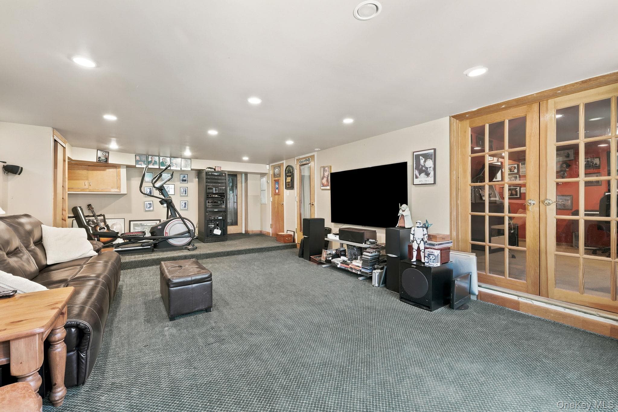 873 James Street thumbnail 11