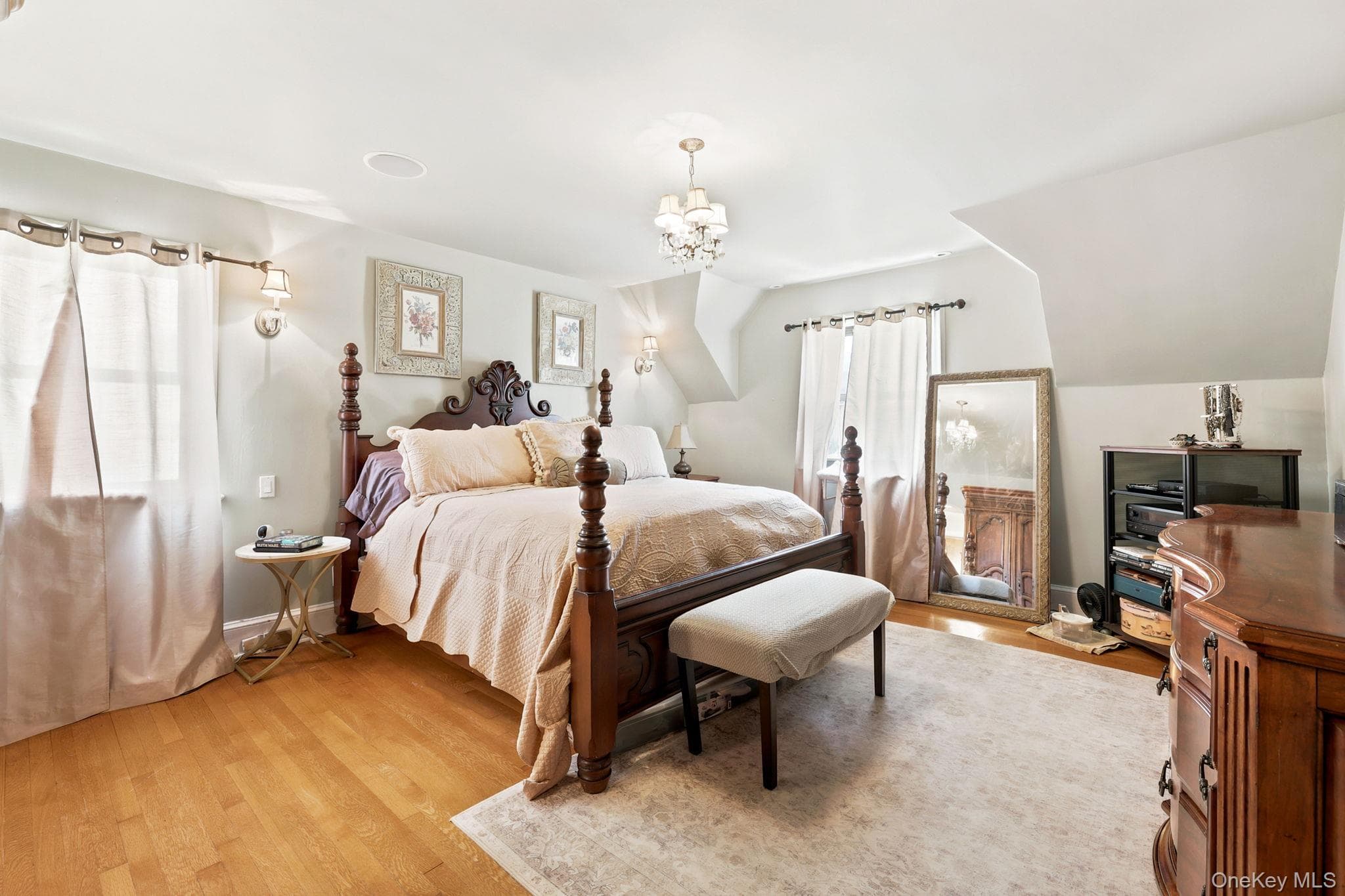 873 James Street thumbnail 12
