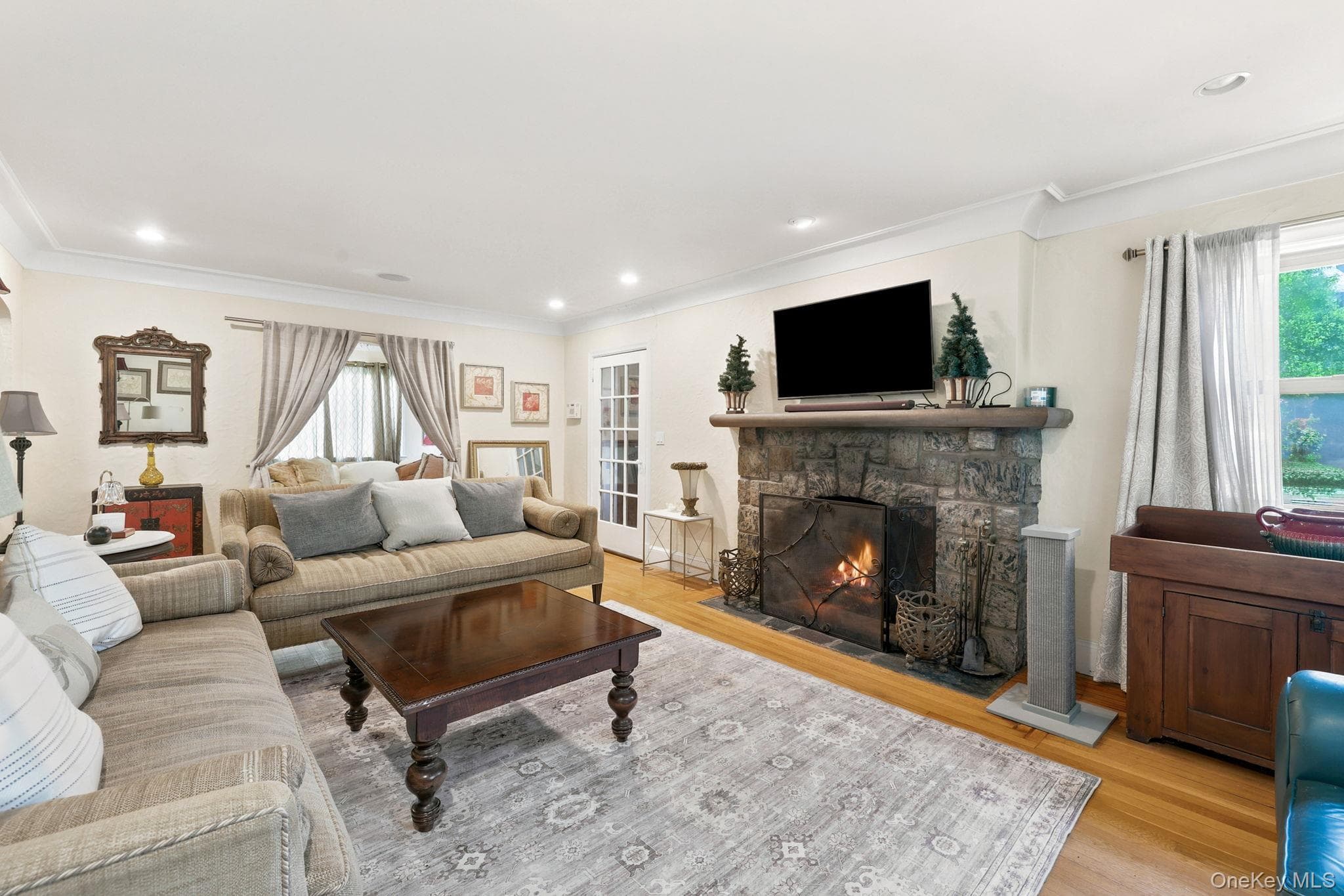 873 James Street thumbnail 7