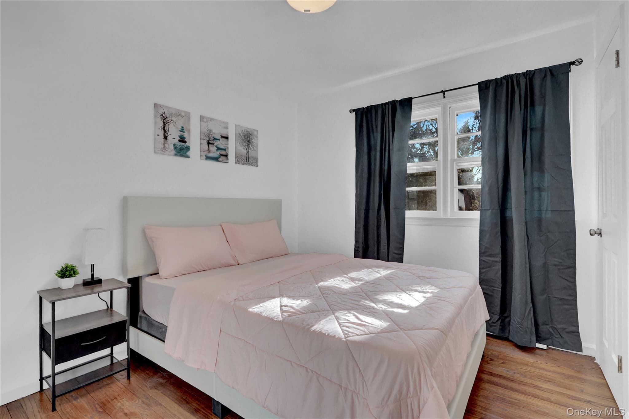 57 Middle Island Avenue thumbnail 12