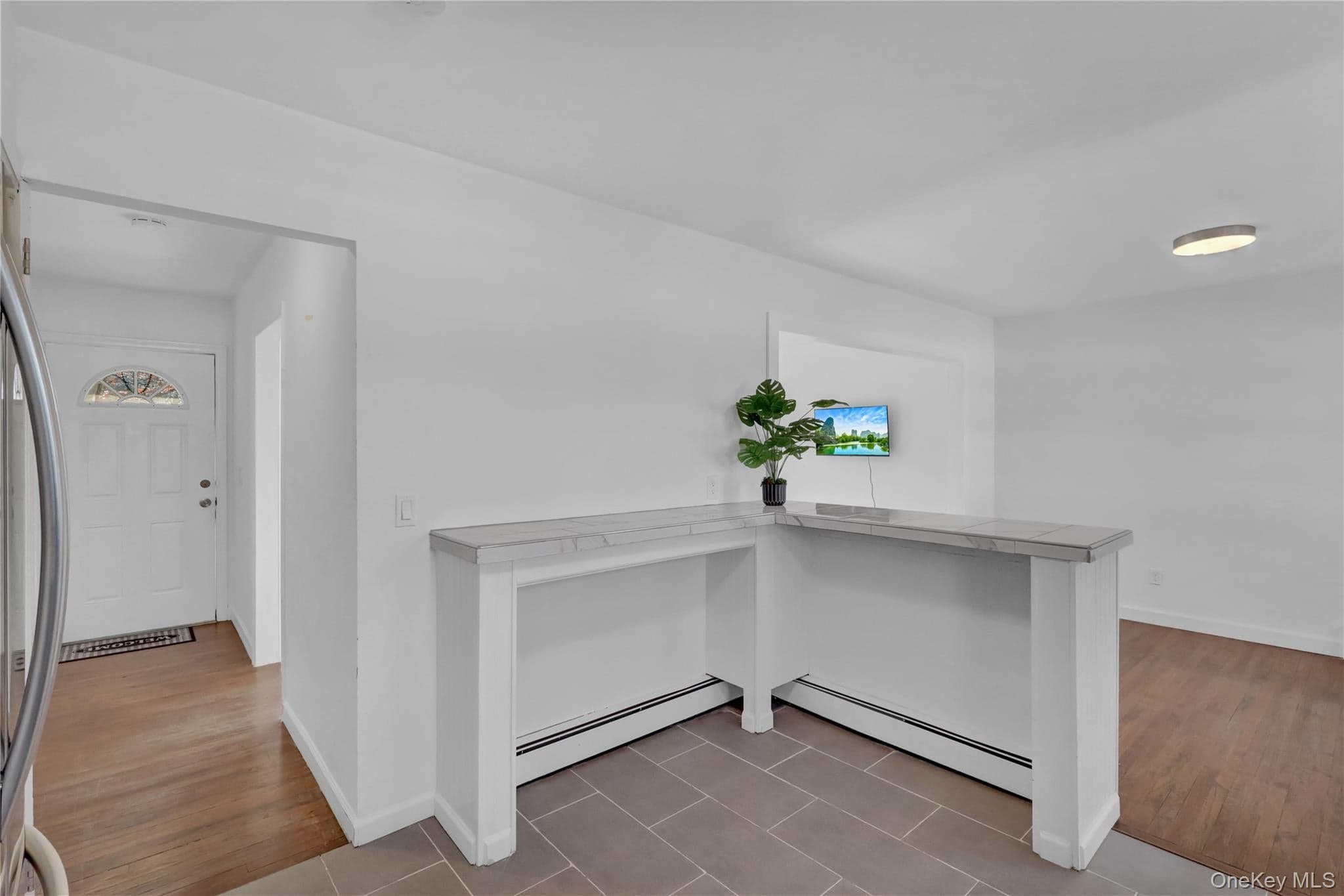 57 Middle Island Avenue thumbnail 11