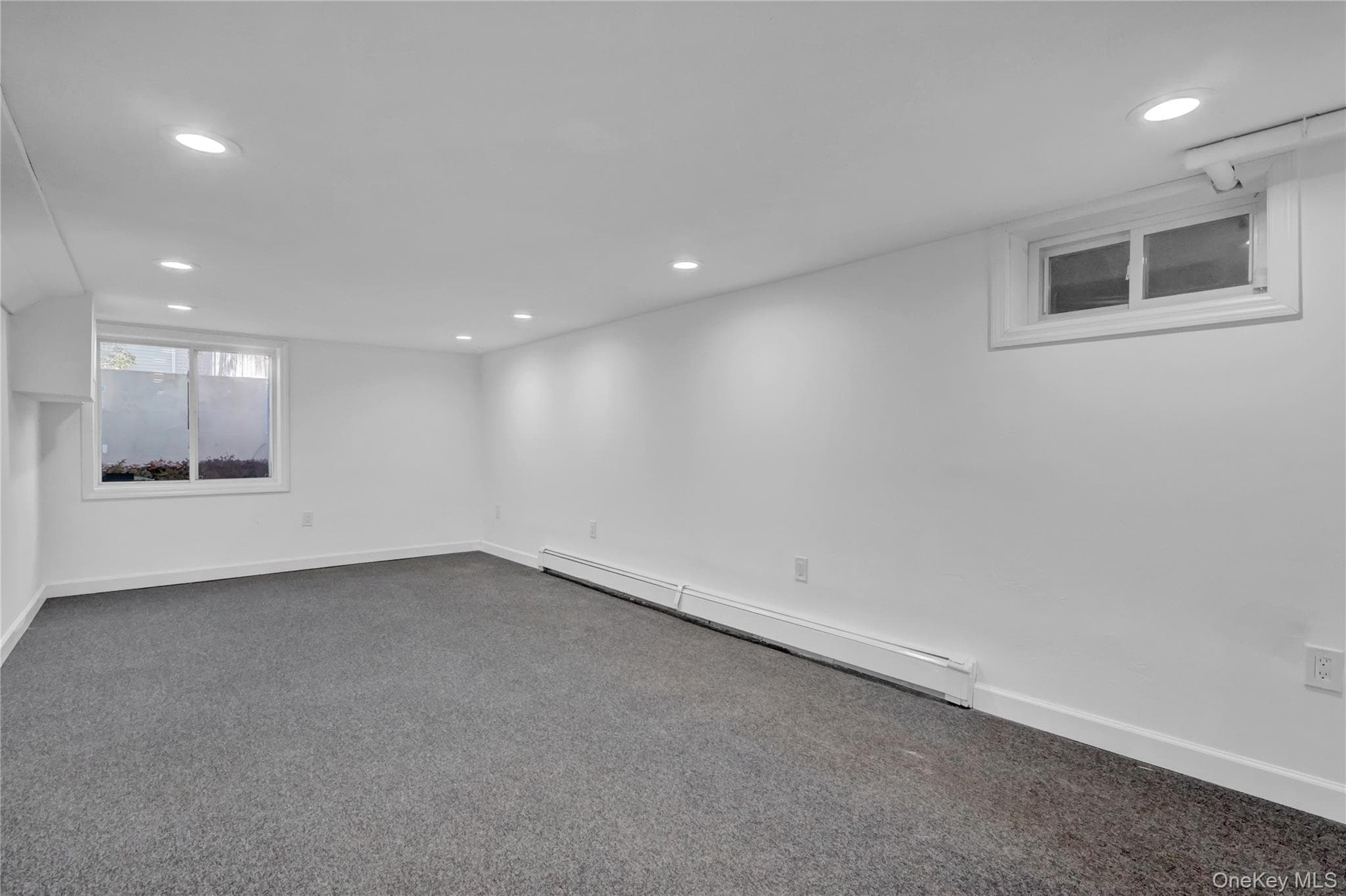57 Middle Island Avenue thumbnail 18