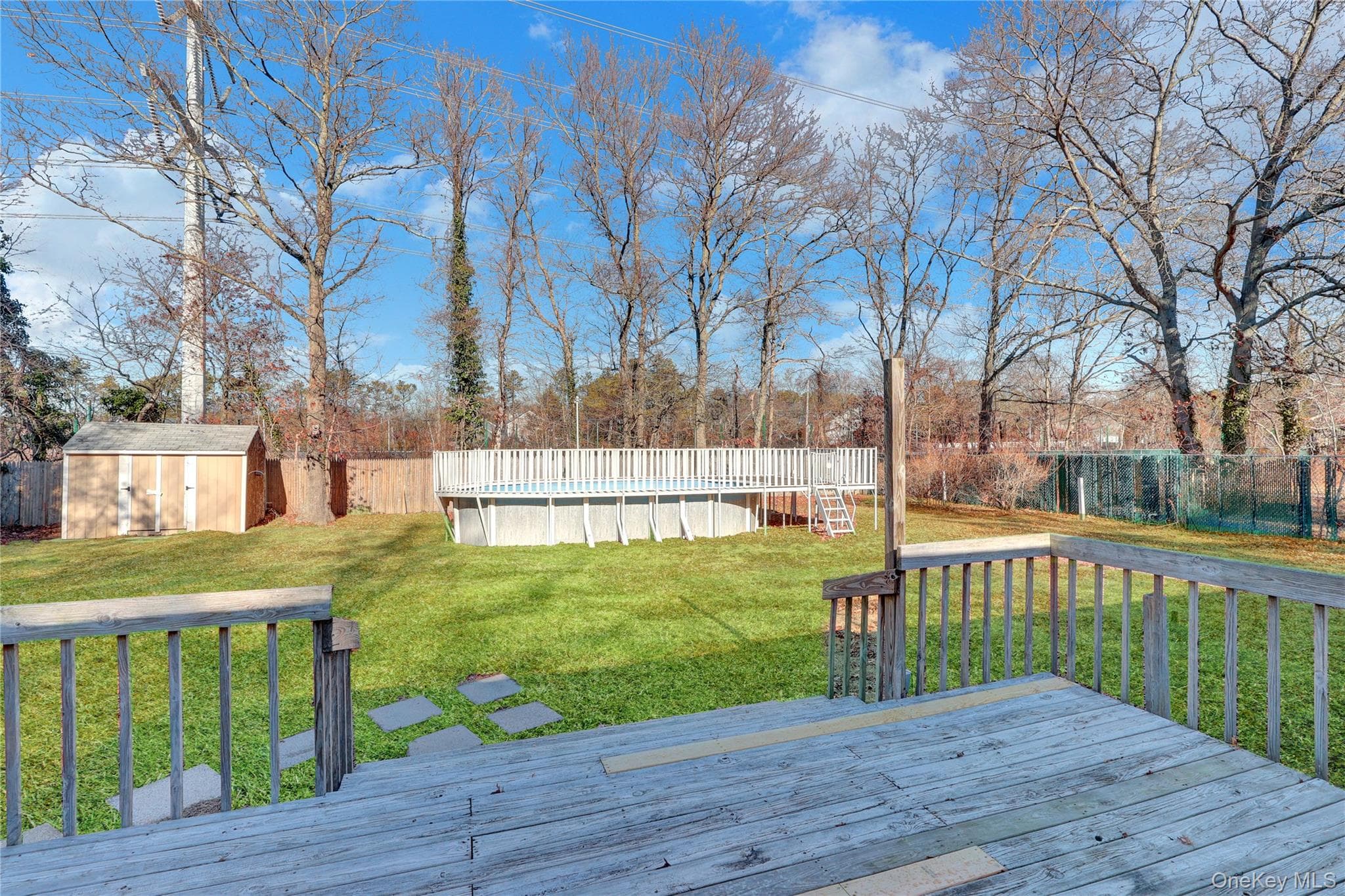 57 Middle Island Avenue thumbnail 23