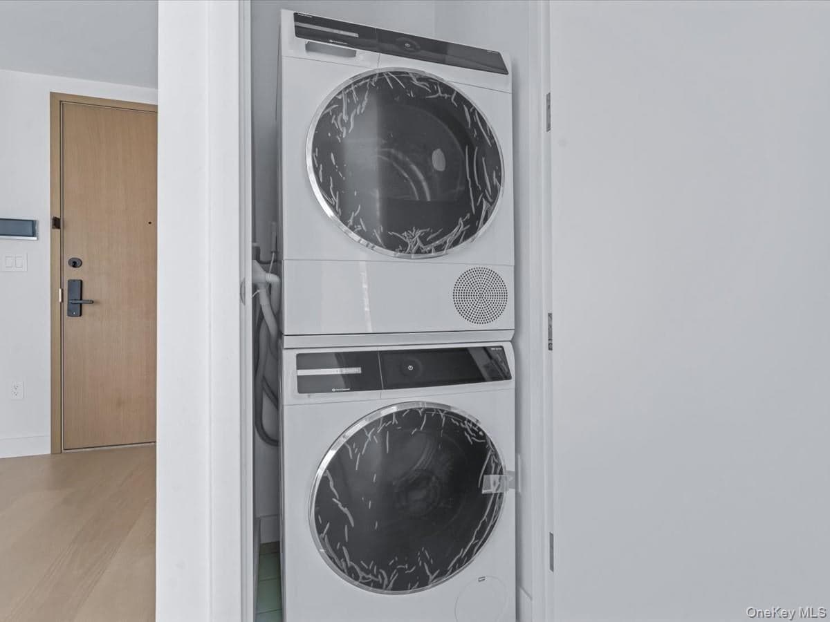 250 E 25th Street Unit: 9B thumbnail 17