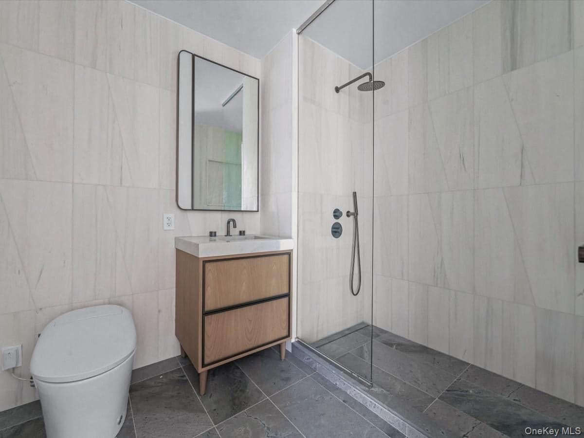 250 E 25th Street Unit: 9B thumbnail 16