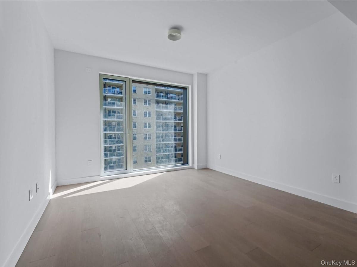 250 E 25th Street Unit: 9B thumbnail 9