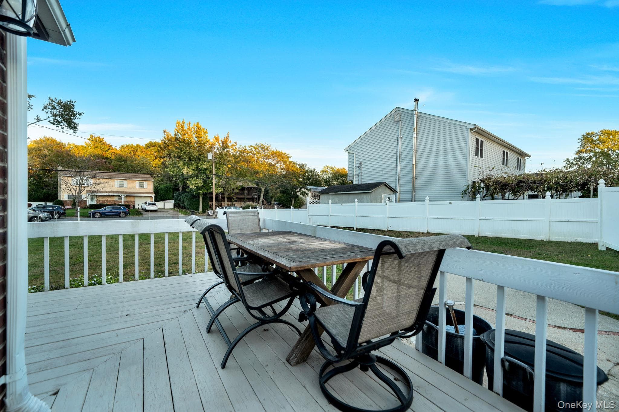629 East Drive thumbnail 36
