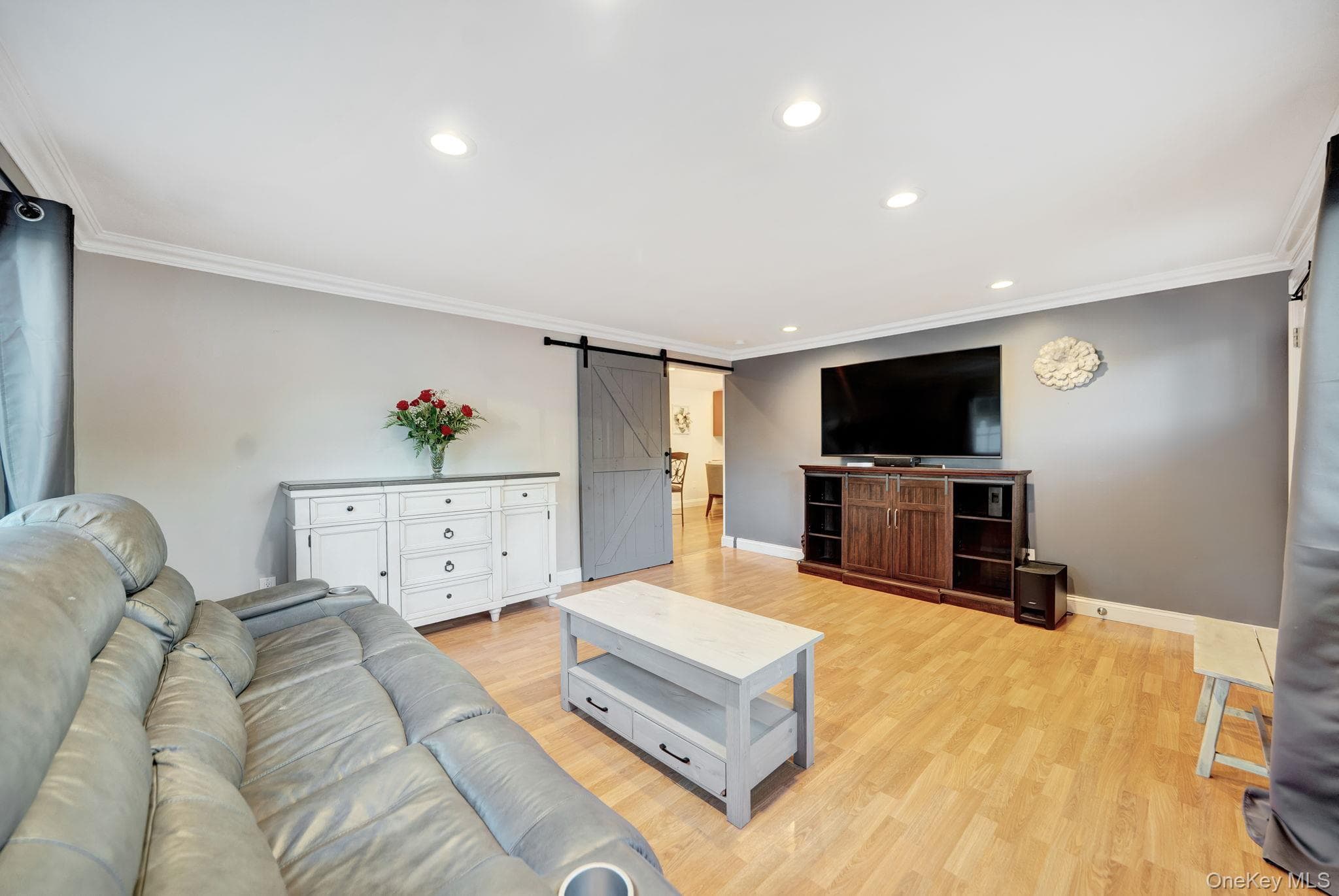 629 East Drive thumbnail 11