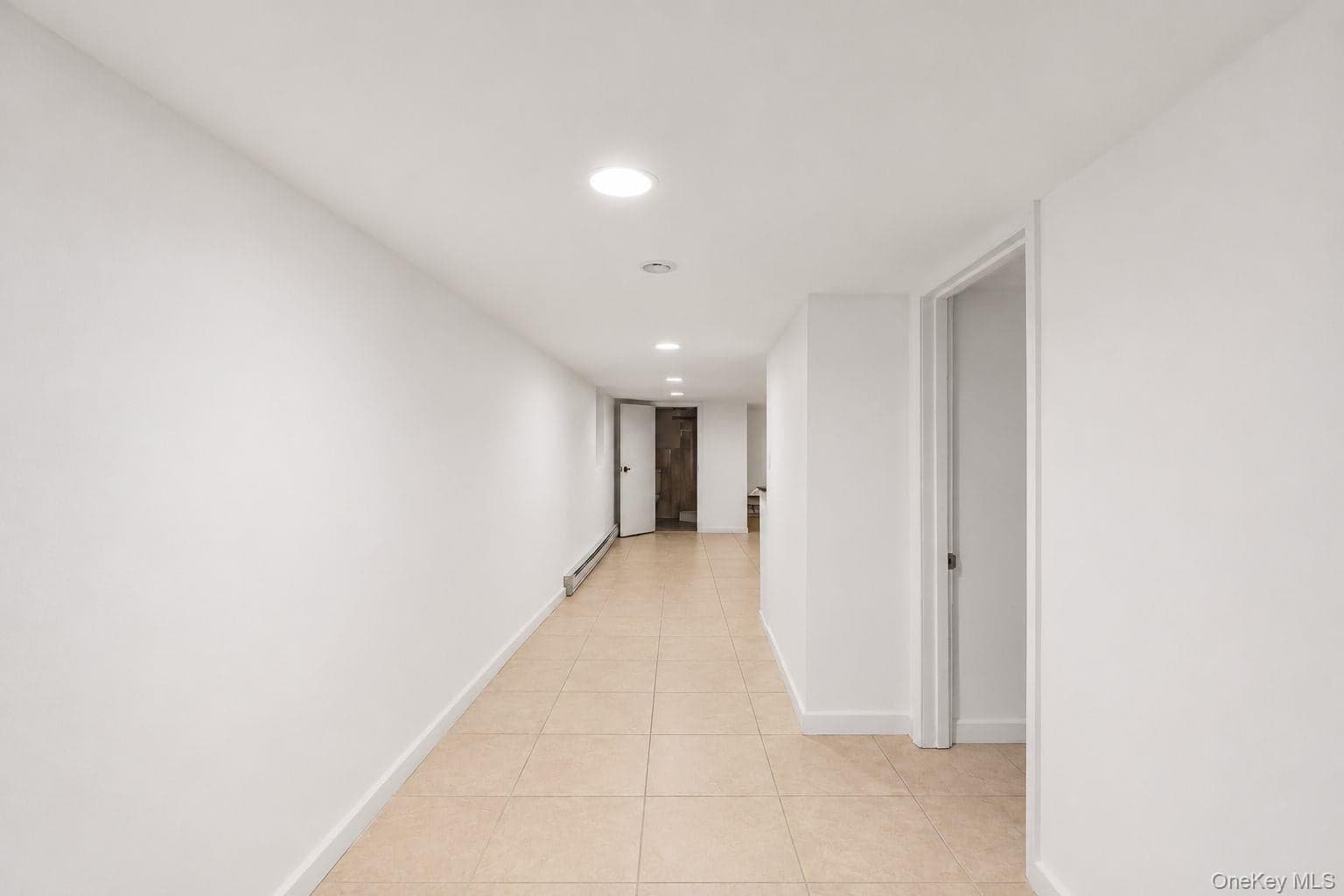 708 Snediker Avenue thumbnail 25