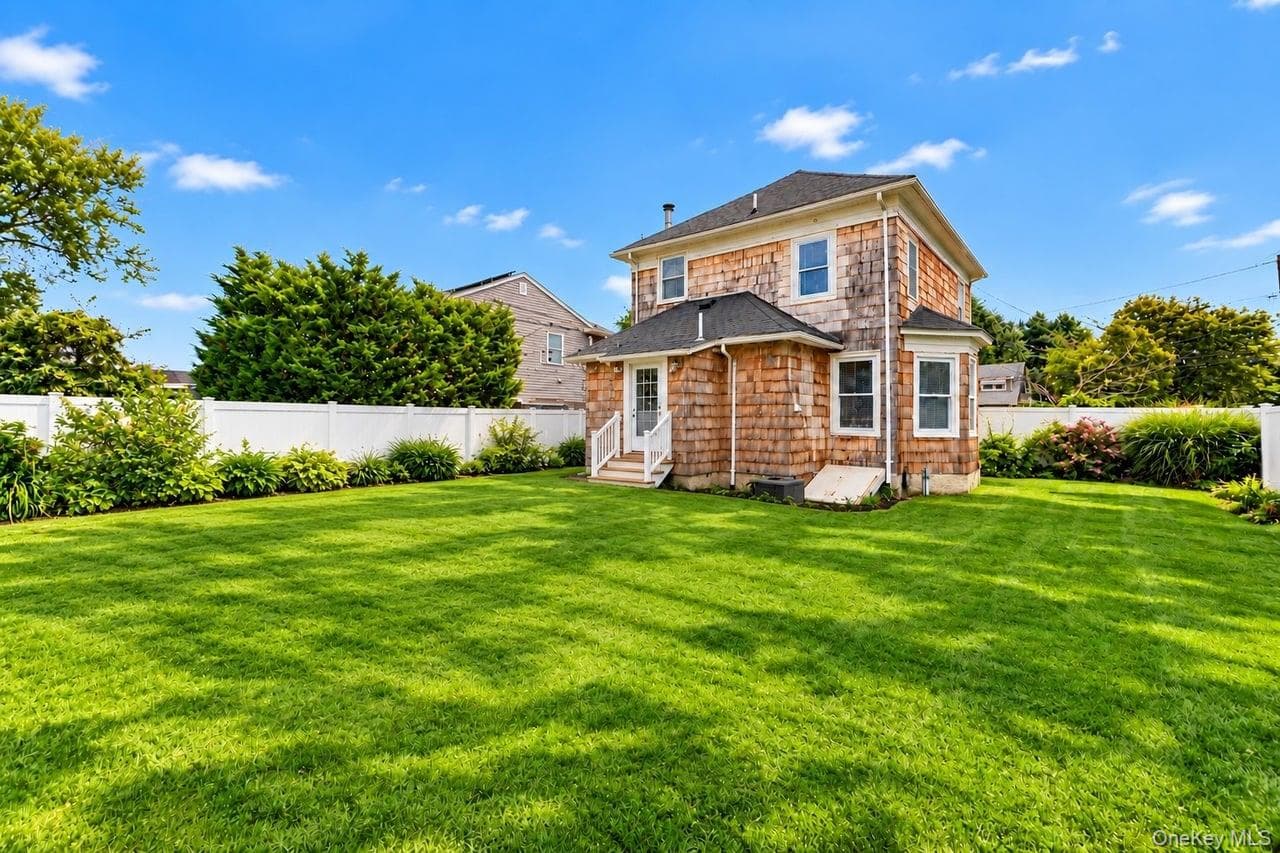 52 Lee Avenue thumbnail 13