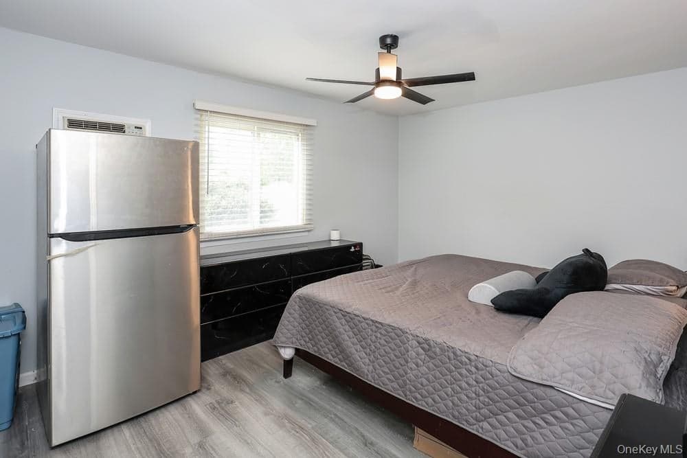 555 N Windsor Avenue thumbnail 19