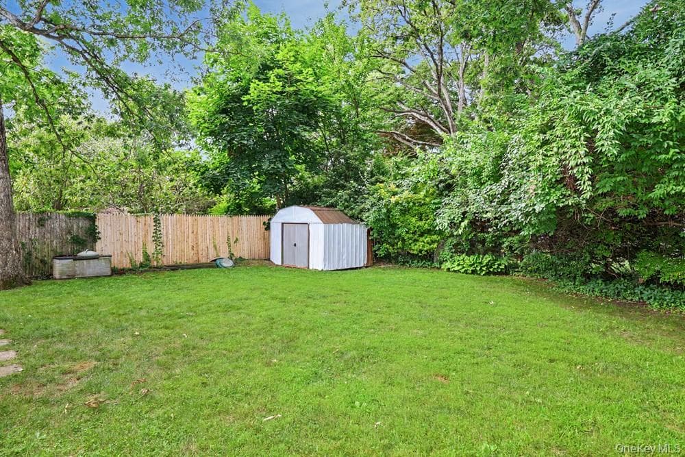 555 N Windsor Avenue thumbnail 25
